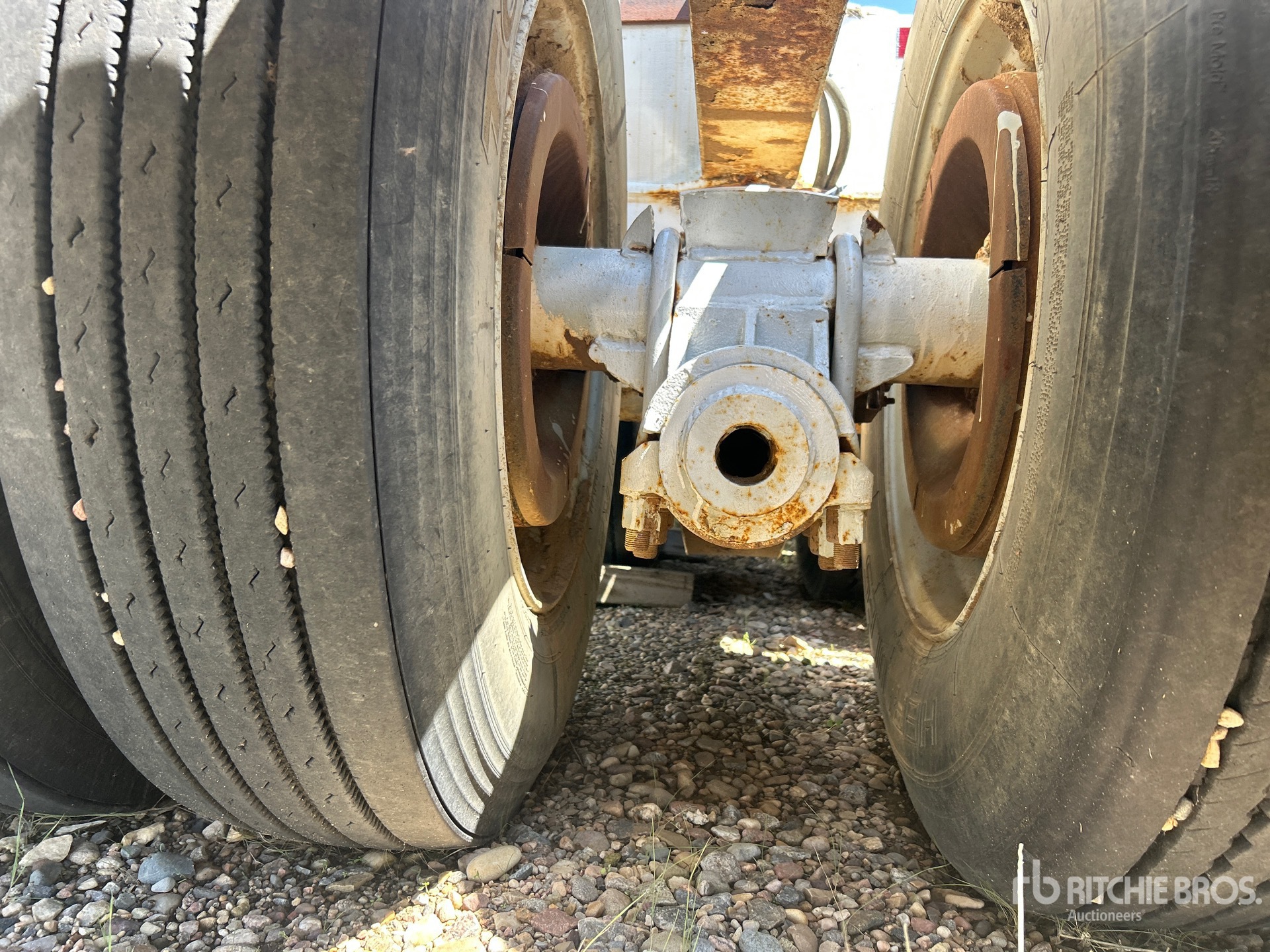 1997 Peerless 30 FT 16-WHEEL REMOVABLE GOOSENECK