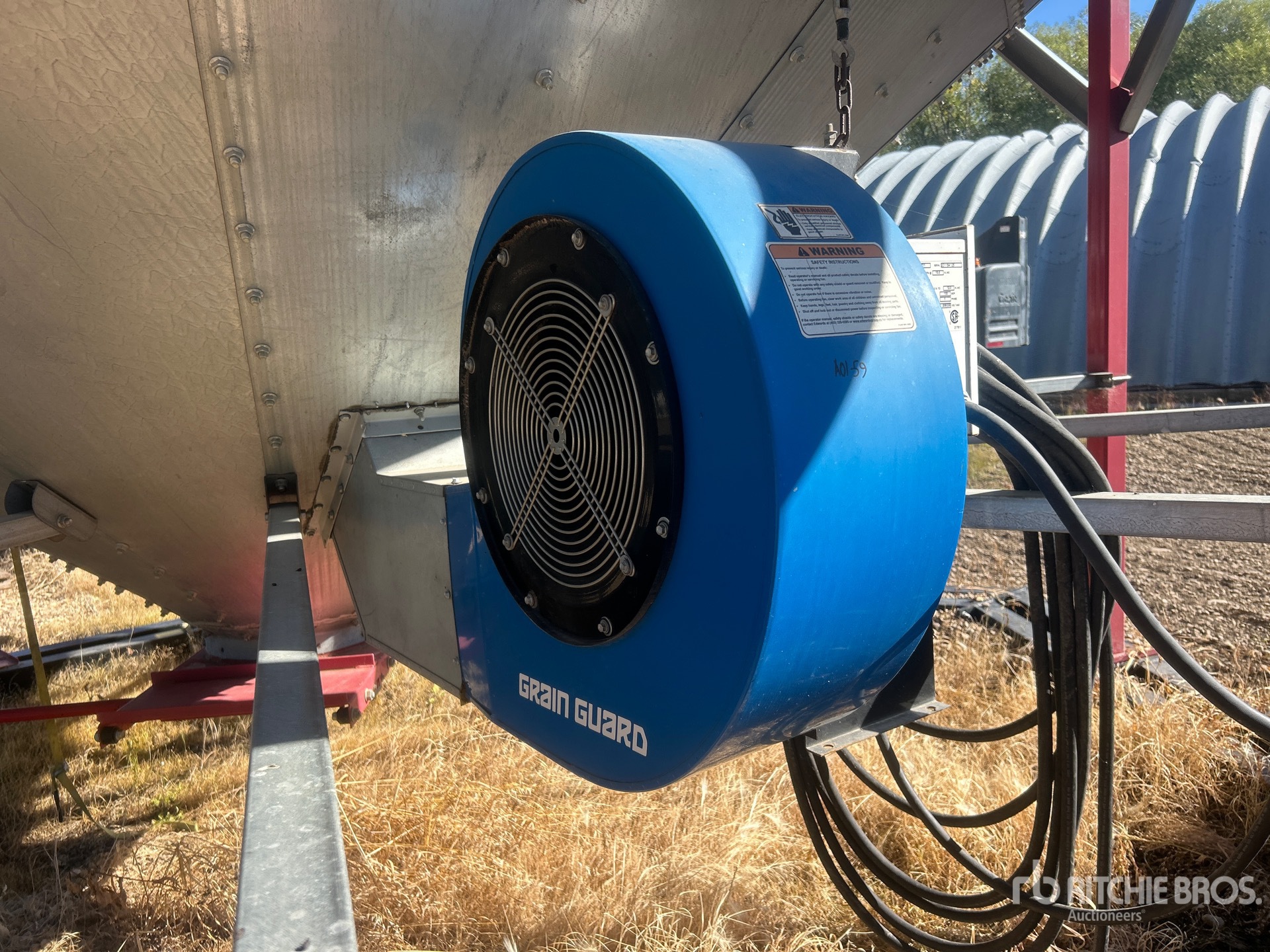 Twister +/- 4000 BU 5 RING HOPPER