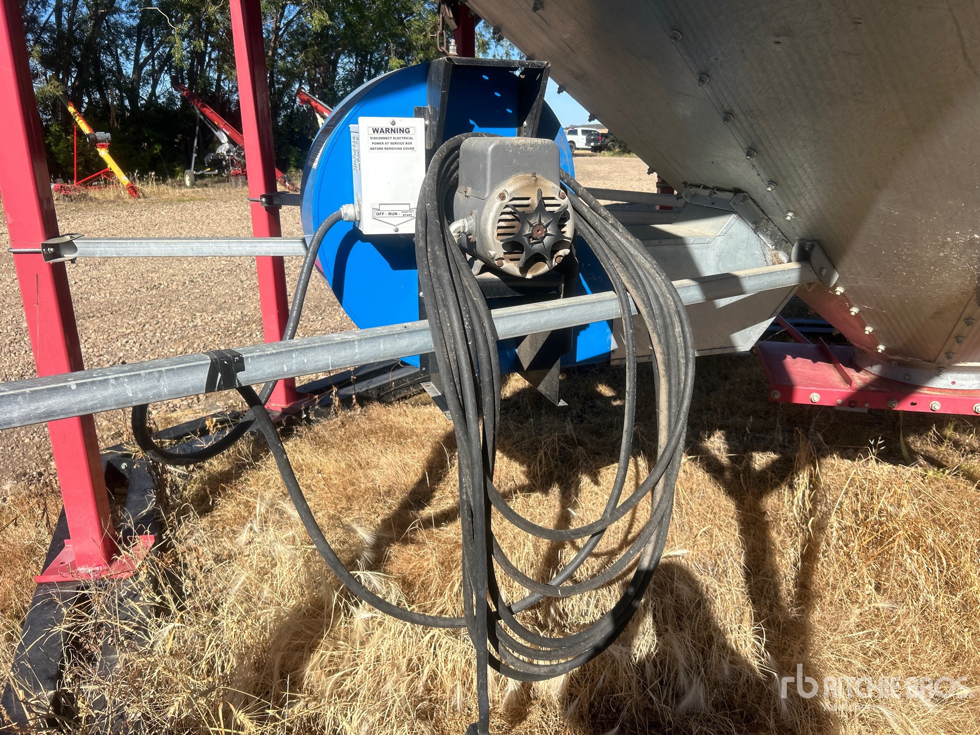 Twister +/- 4000 BU 5 RING HOPPER
