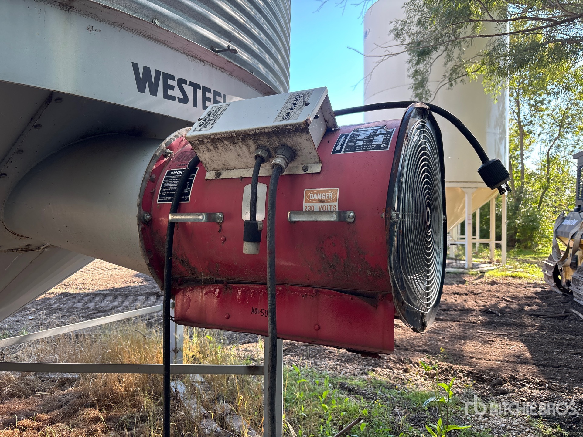 Westeel +/- 2100 BU 6 RING HOPPER