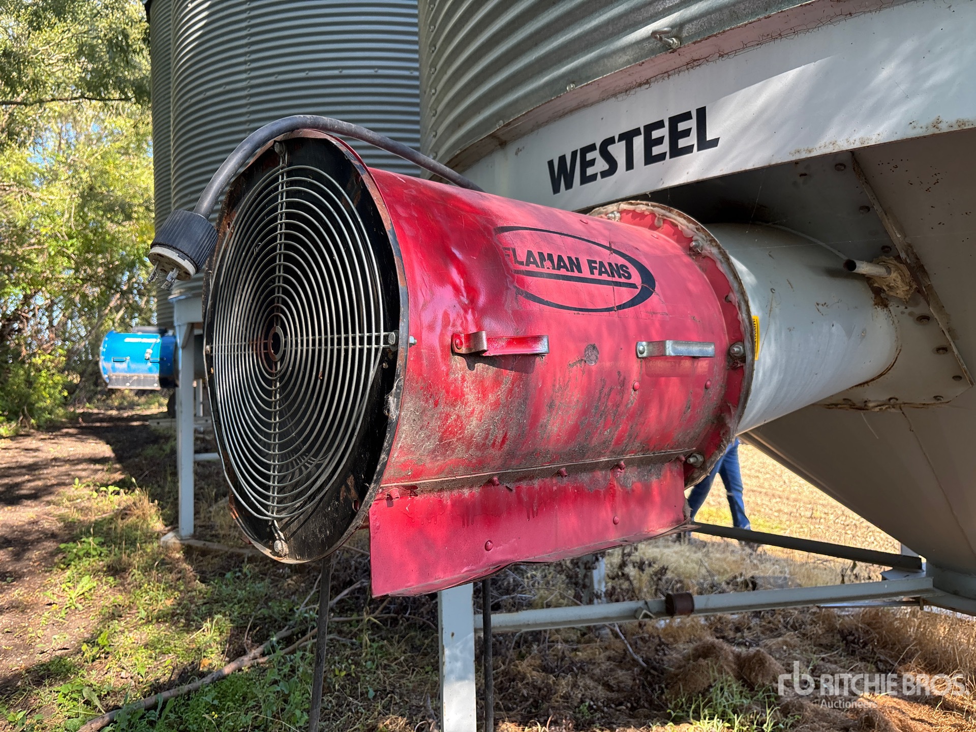 Westeel +/- 2100 BU 6 RING HOPPER
