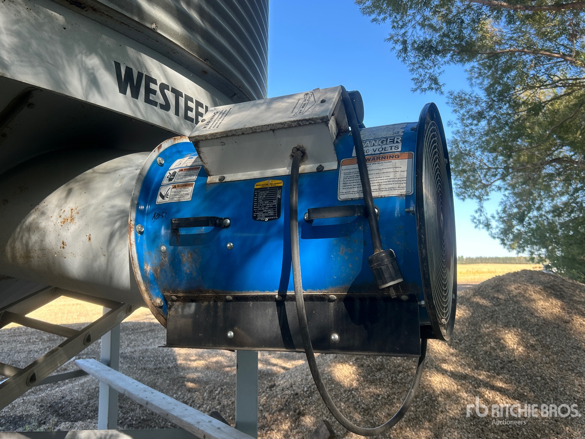 Westeel +/- 2100 BU 6 RING HOPPER