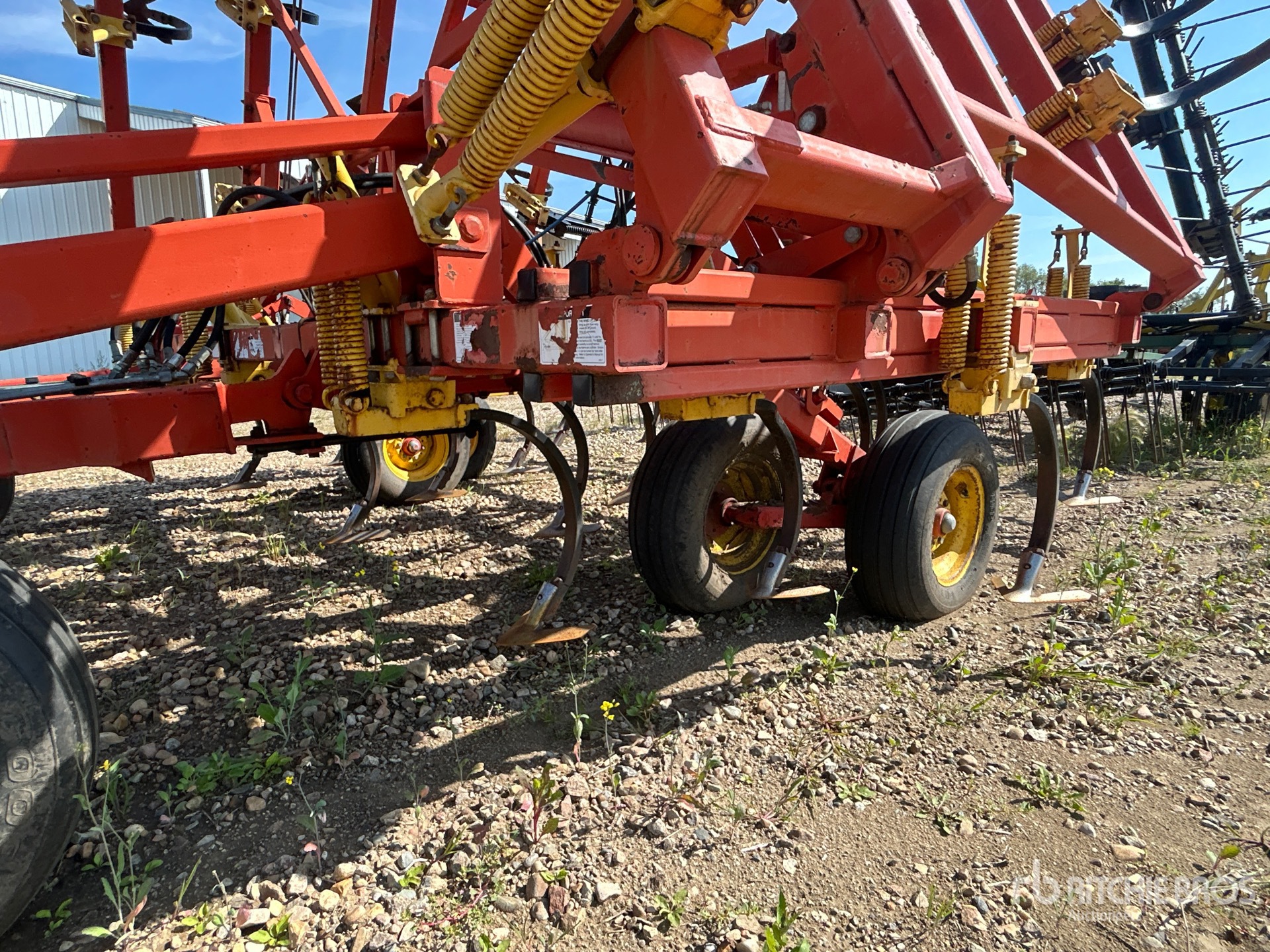 2008 Bourgault 8810