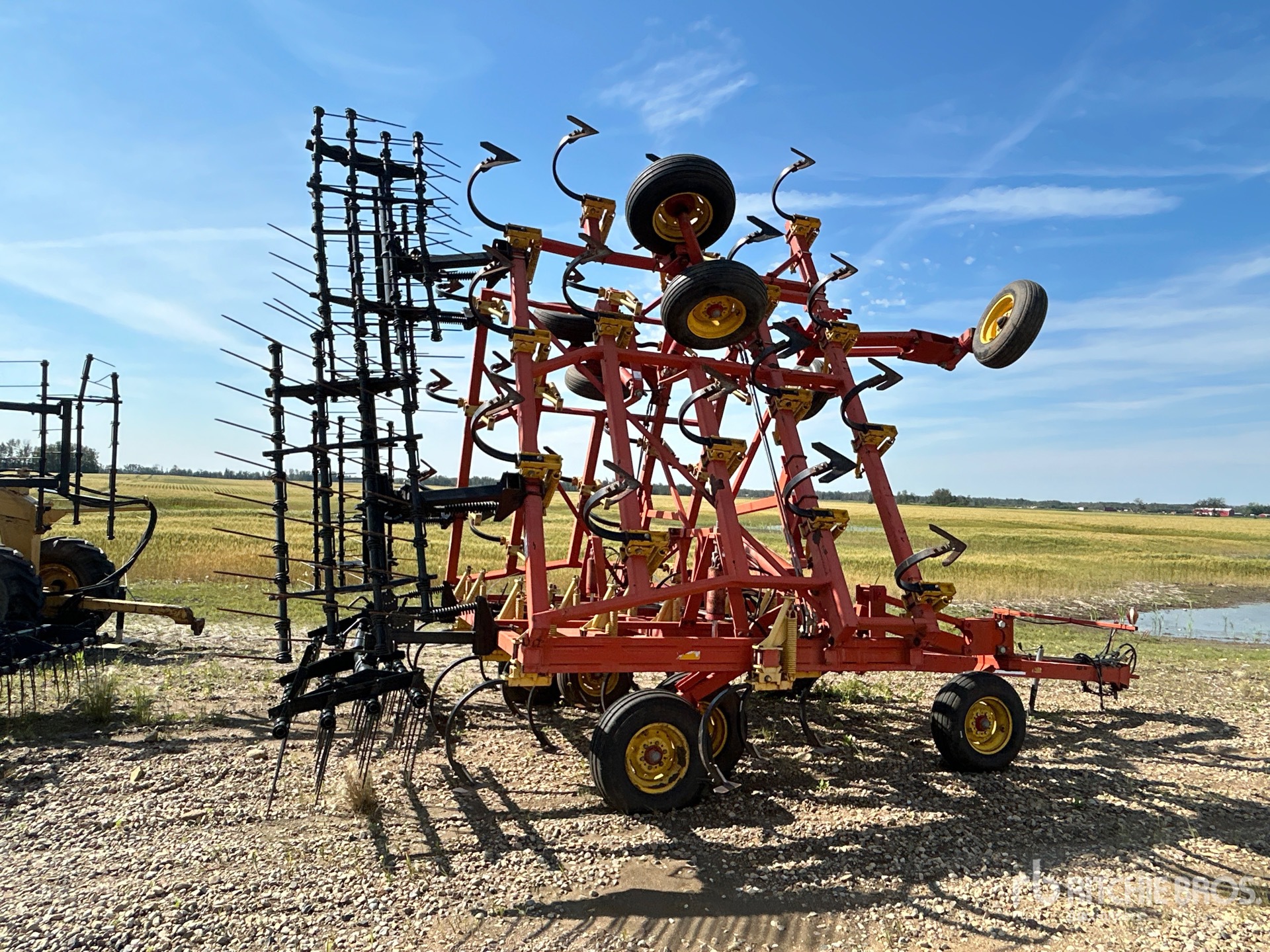2008 Bourgault 8810