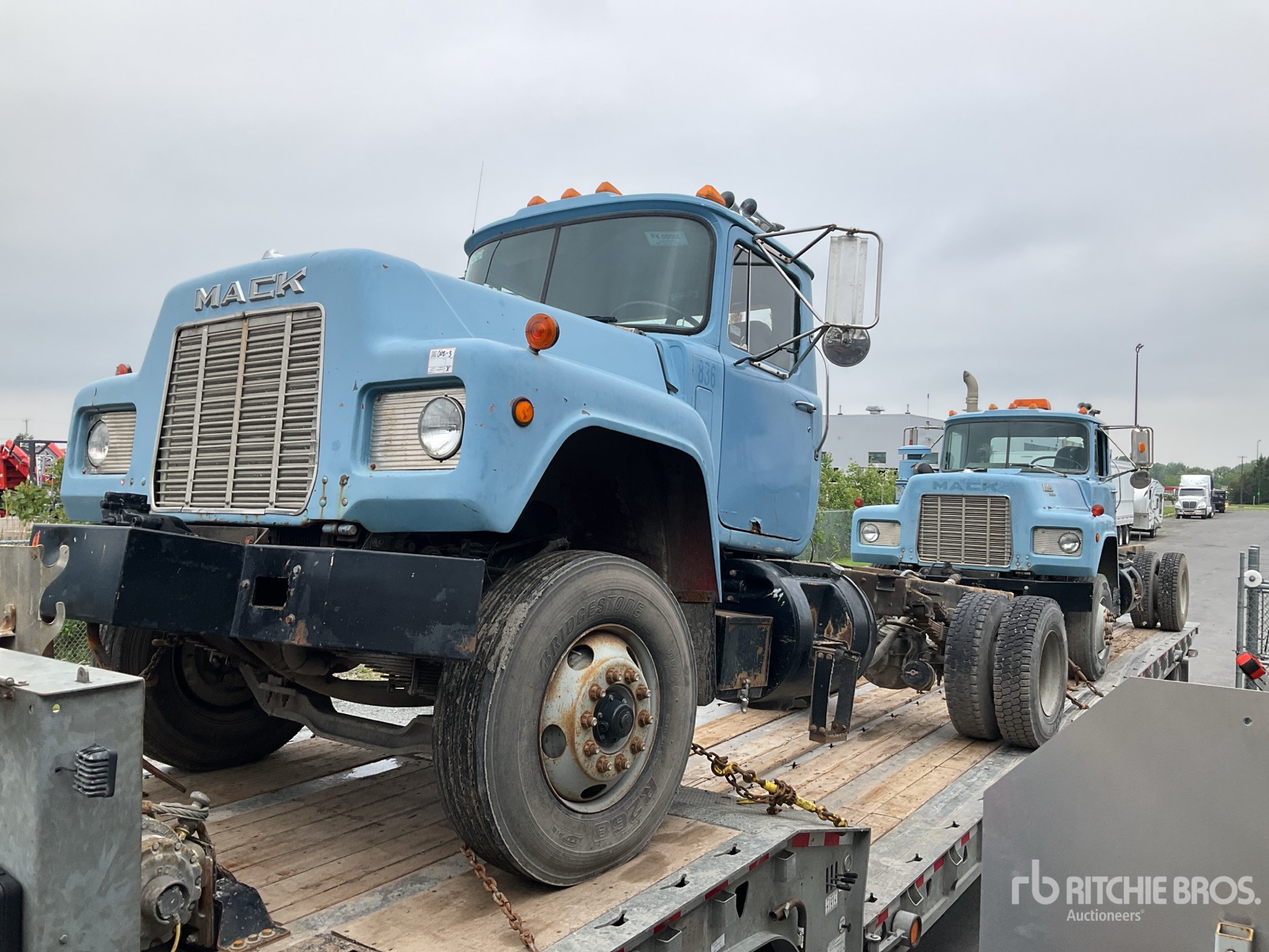 1989 Mack RD600