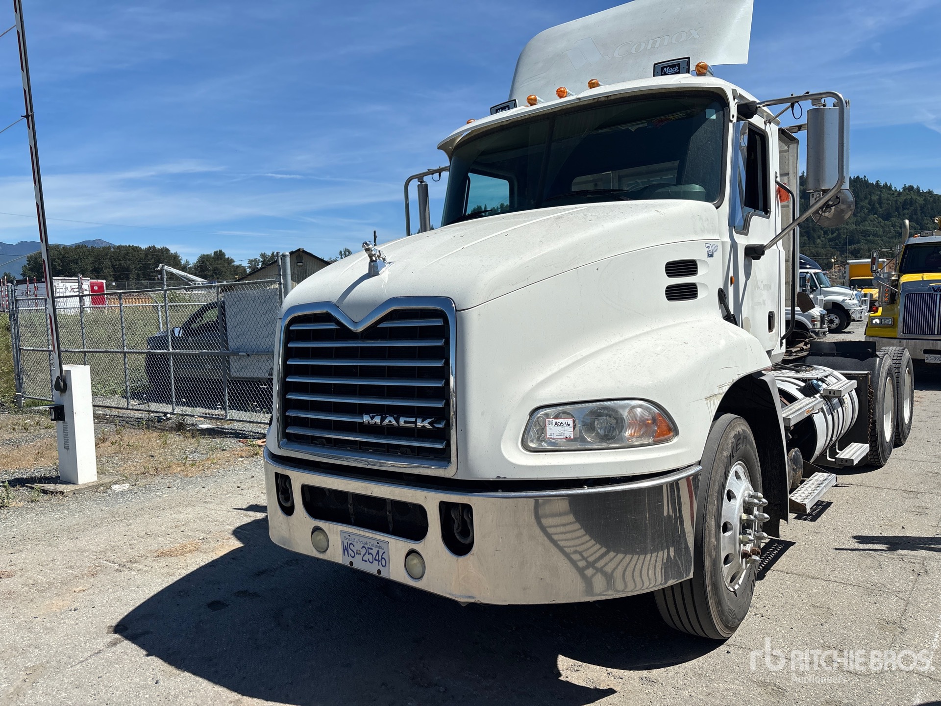 Photo of a 2012 Mack CXU613