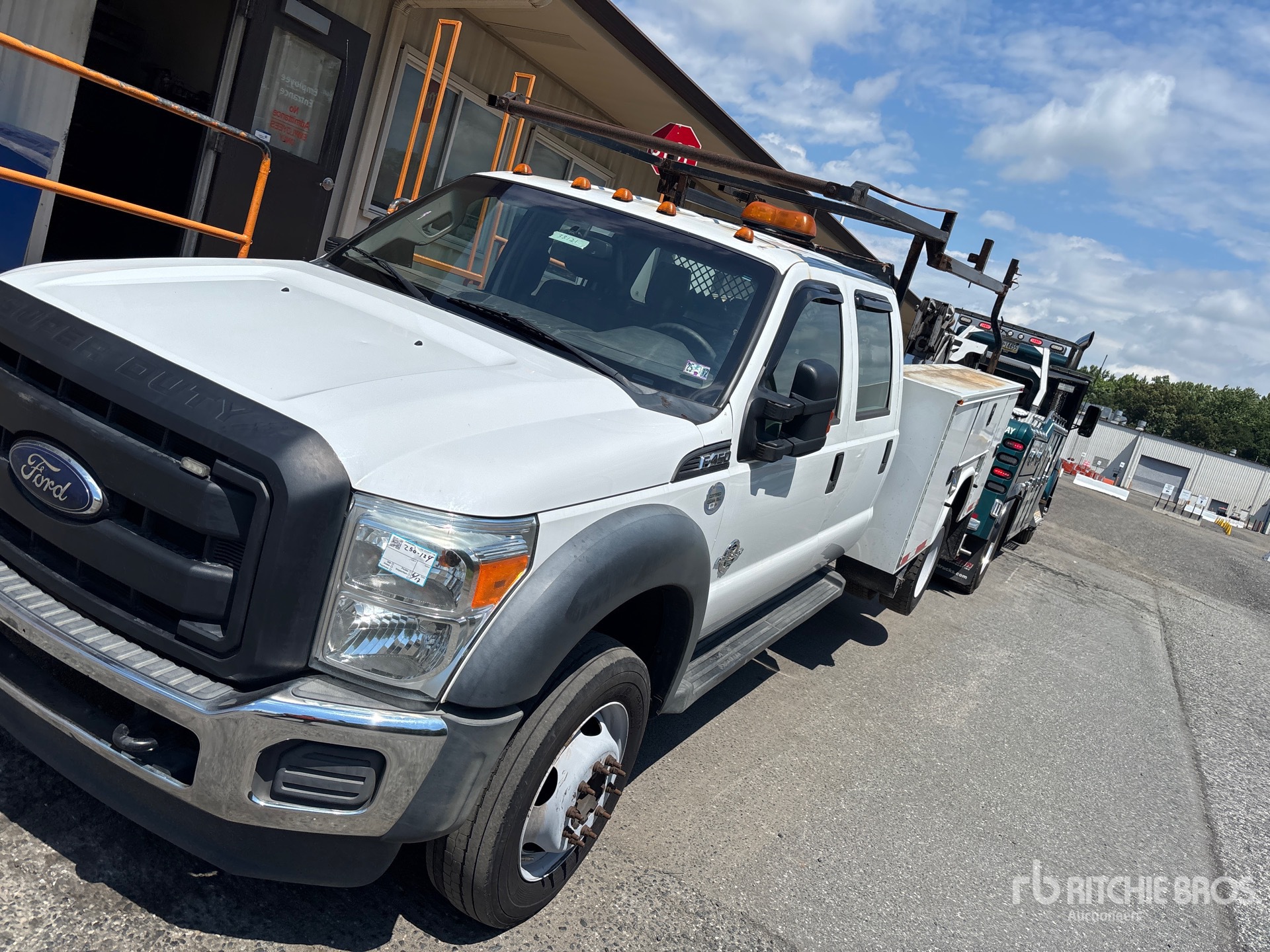Photo of a 2016 Ford F-450