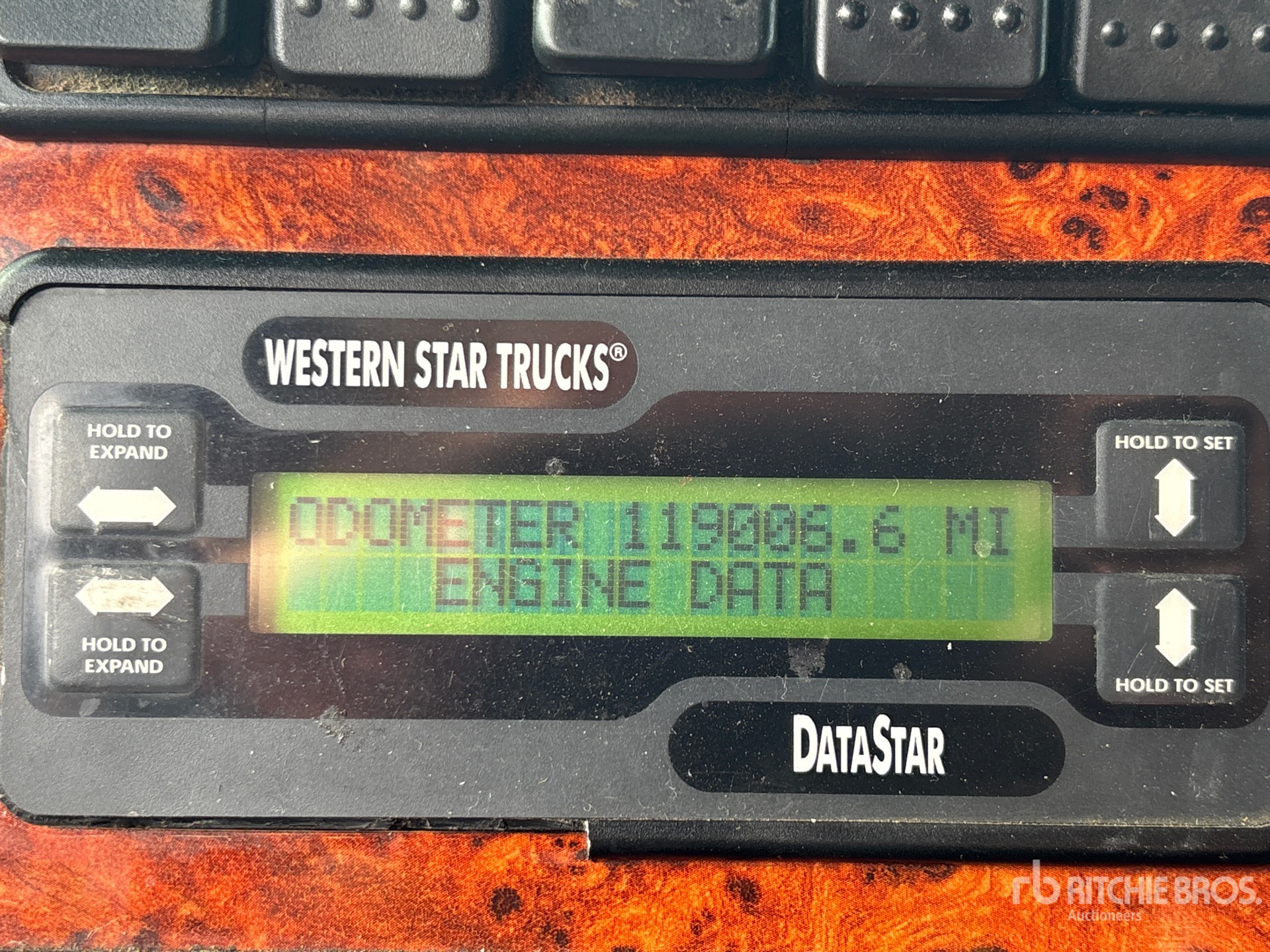 General Appearance with Hour Meter / Odometer