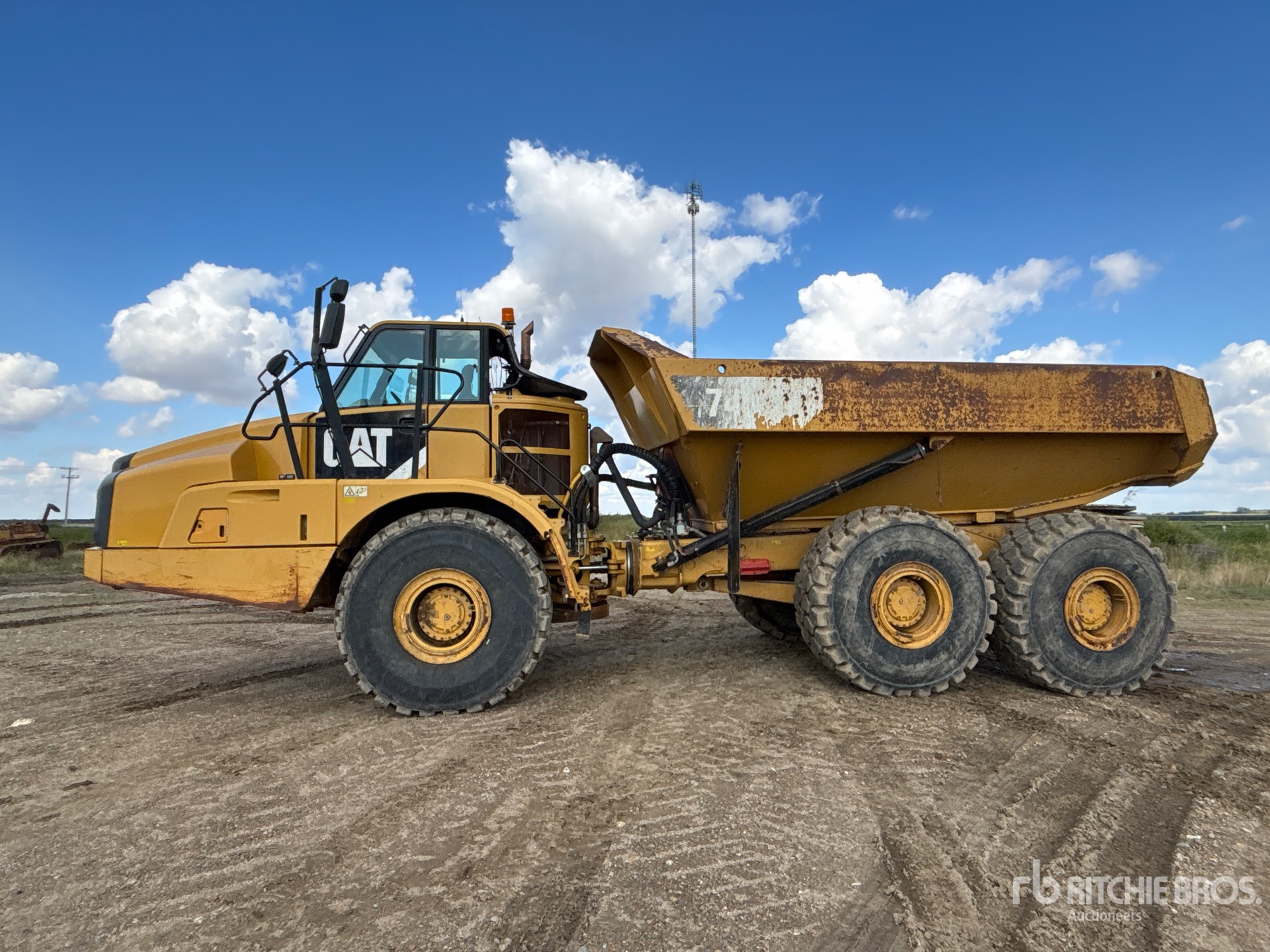2012 Caterpillar 740B