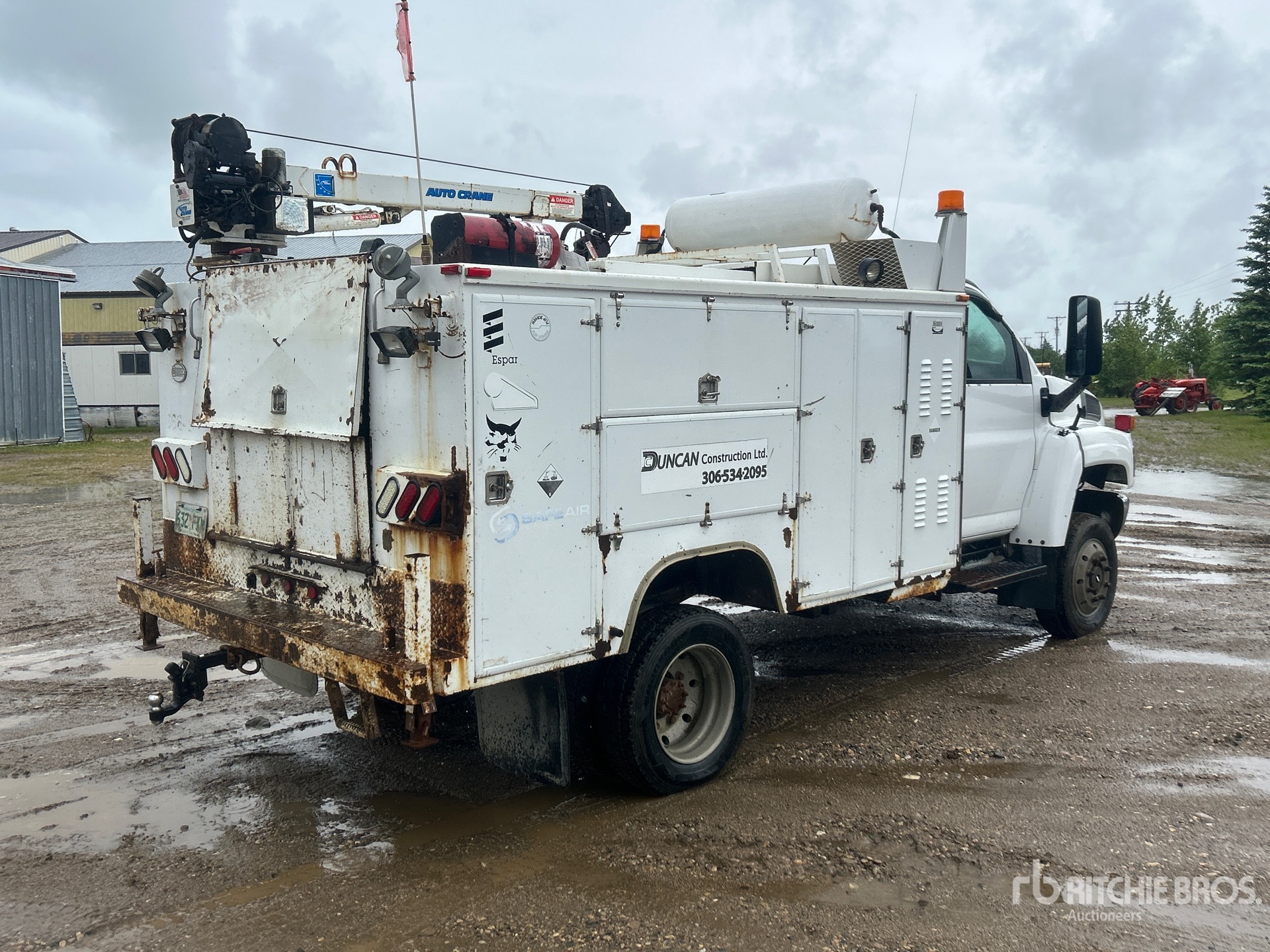 General Appearance with Picture, Right Rear Corner