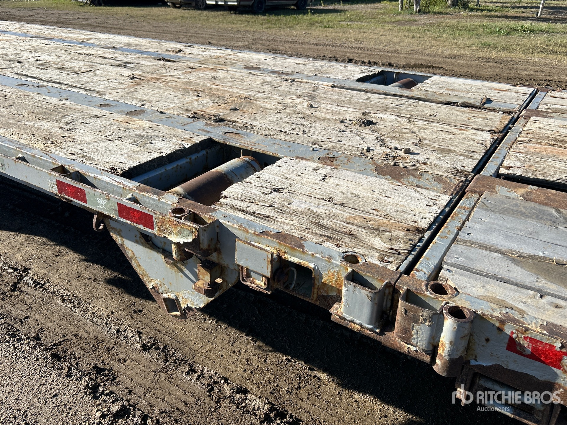 2013 Manac TRI/A 52 FT - 71 FT EXTENDABLE