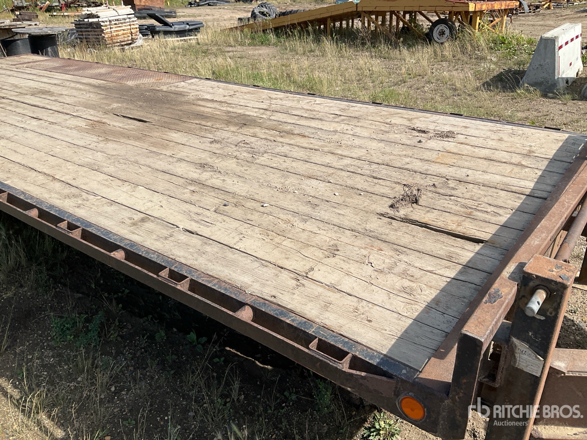 2014 Load Trail 25 FT TRI/A