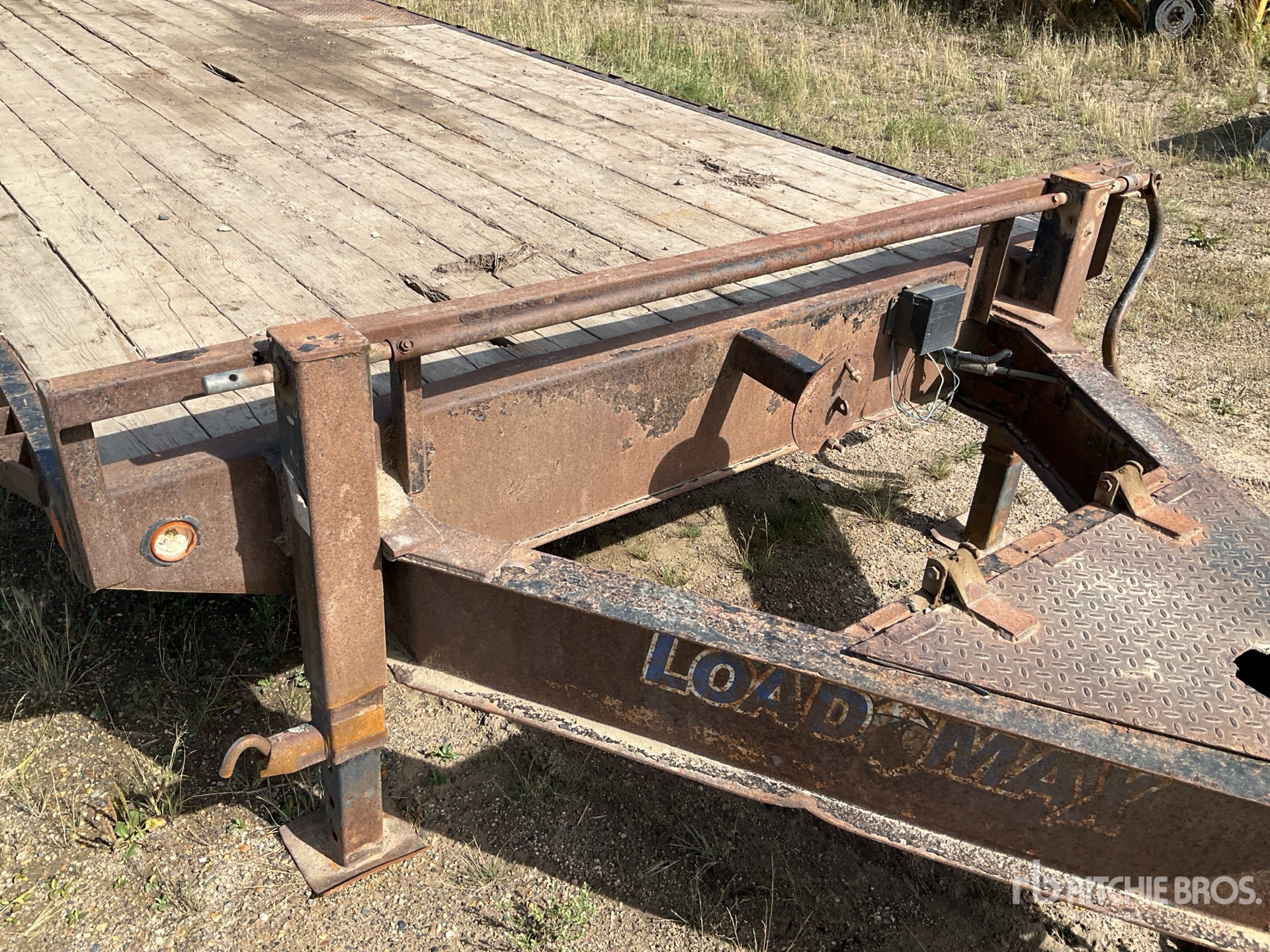 2014 Load Trail 25 FT TRI/A