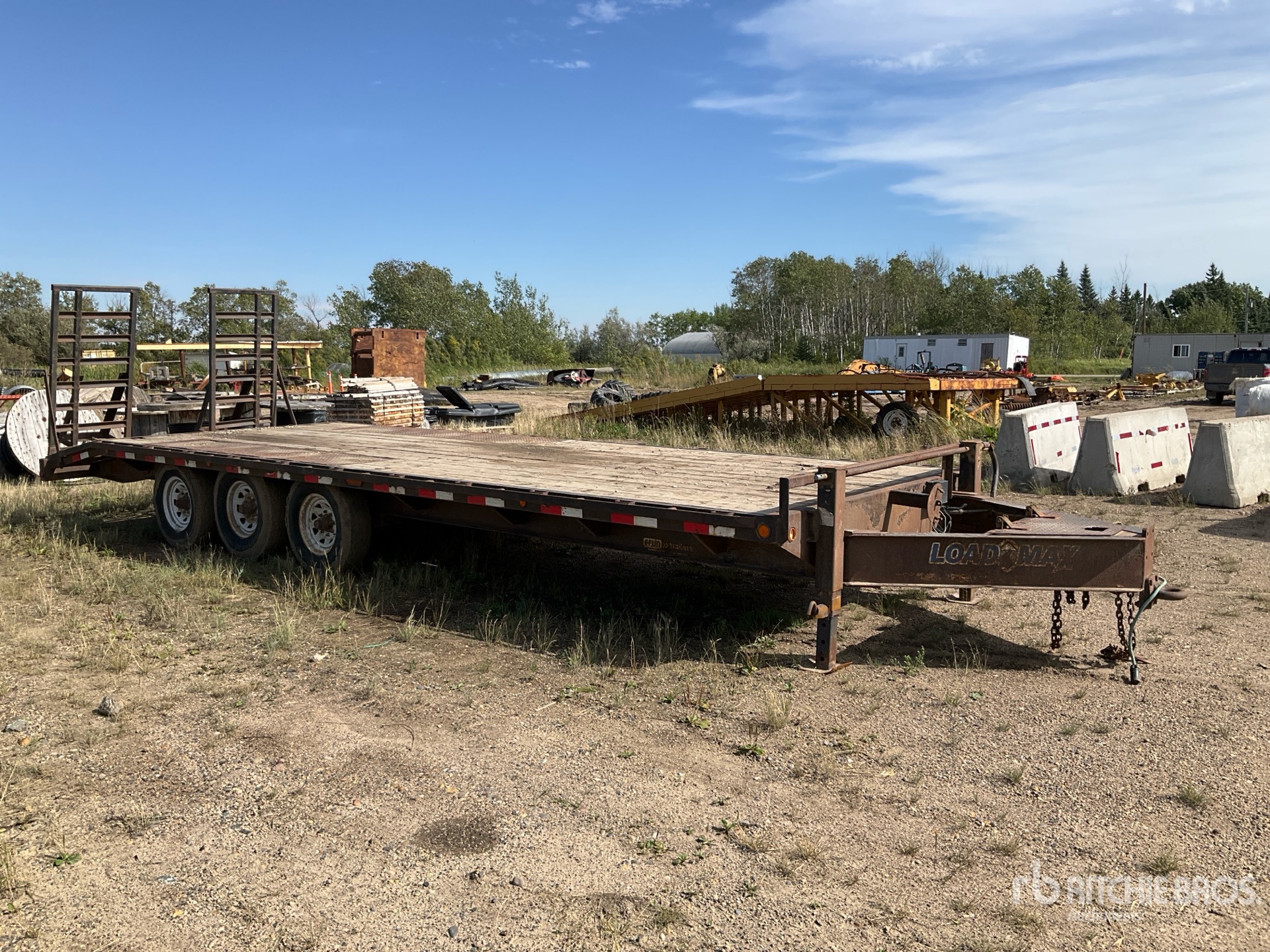 2014 Load Trail 25 FT TRI/A