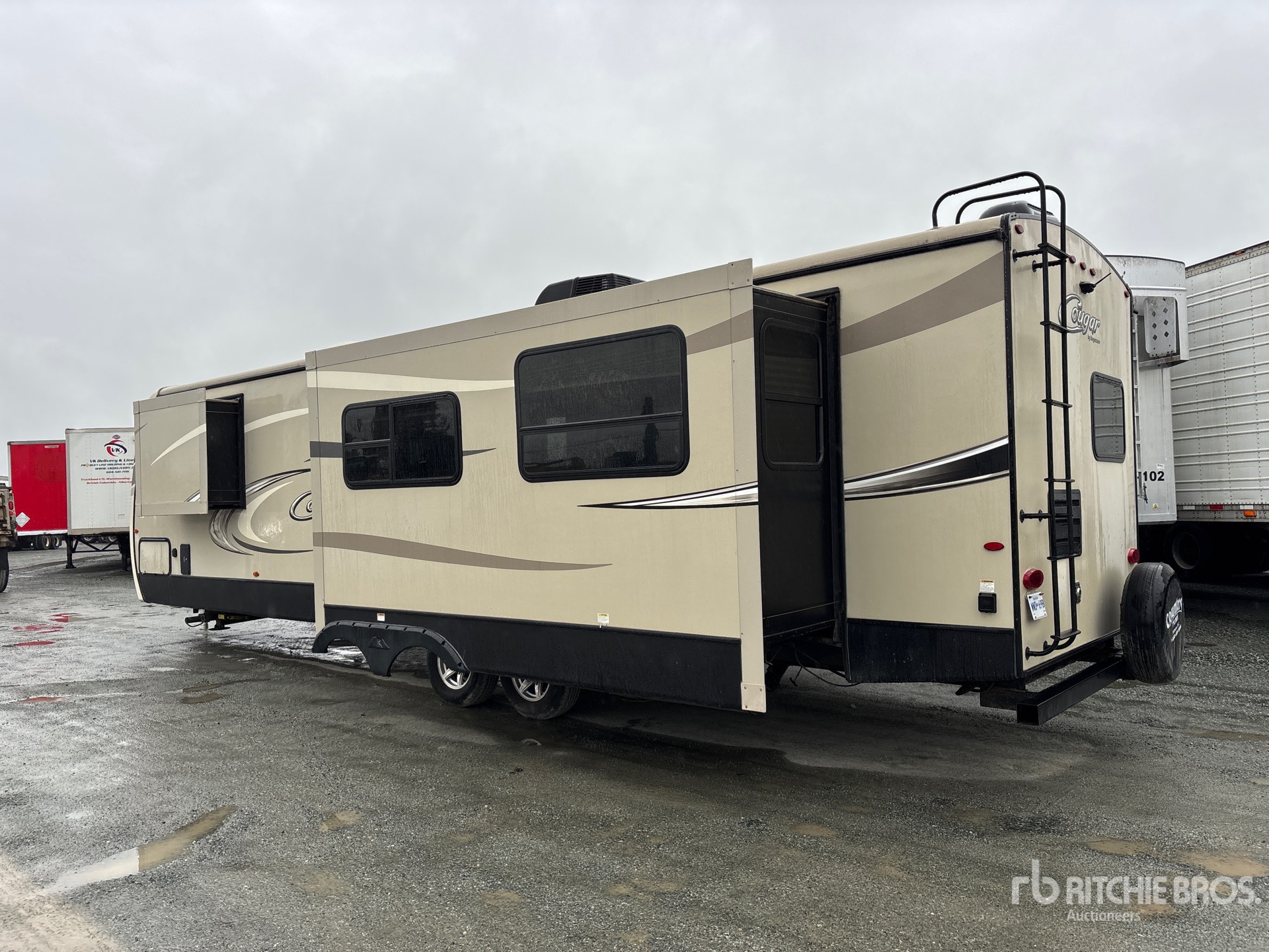General Appearance with Picture, Left Rear Corner