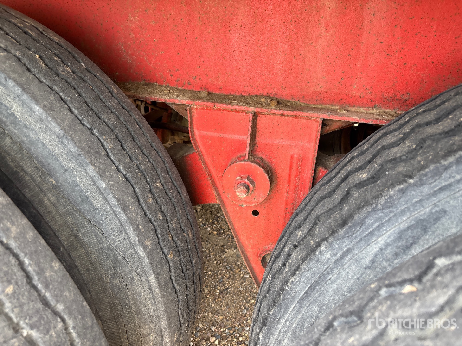 1970 Fruehauf 40 ft T/A Sprayer Nurse