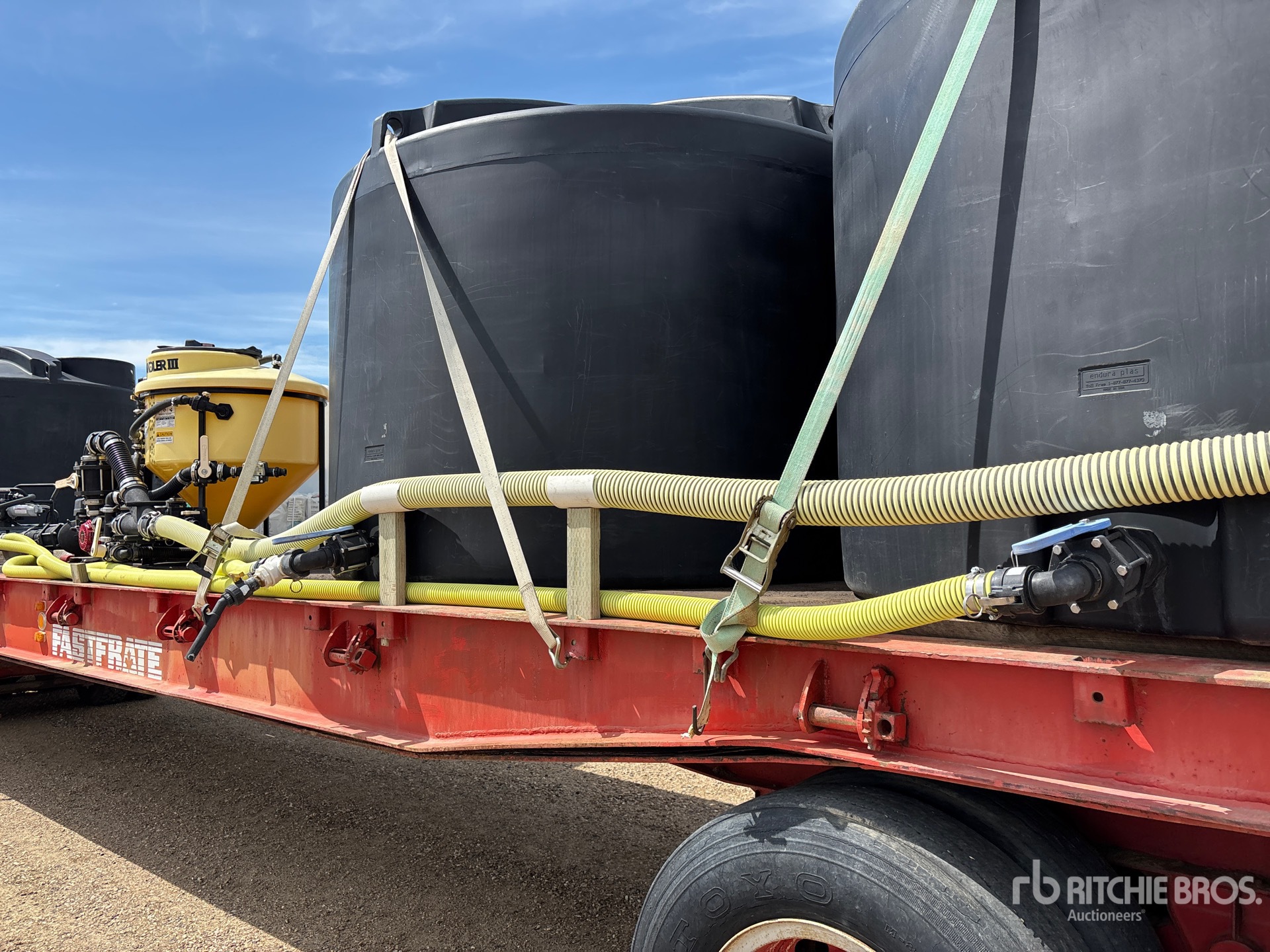 1970 Fruehauf 40 ft T/A Sprayer Nurse