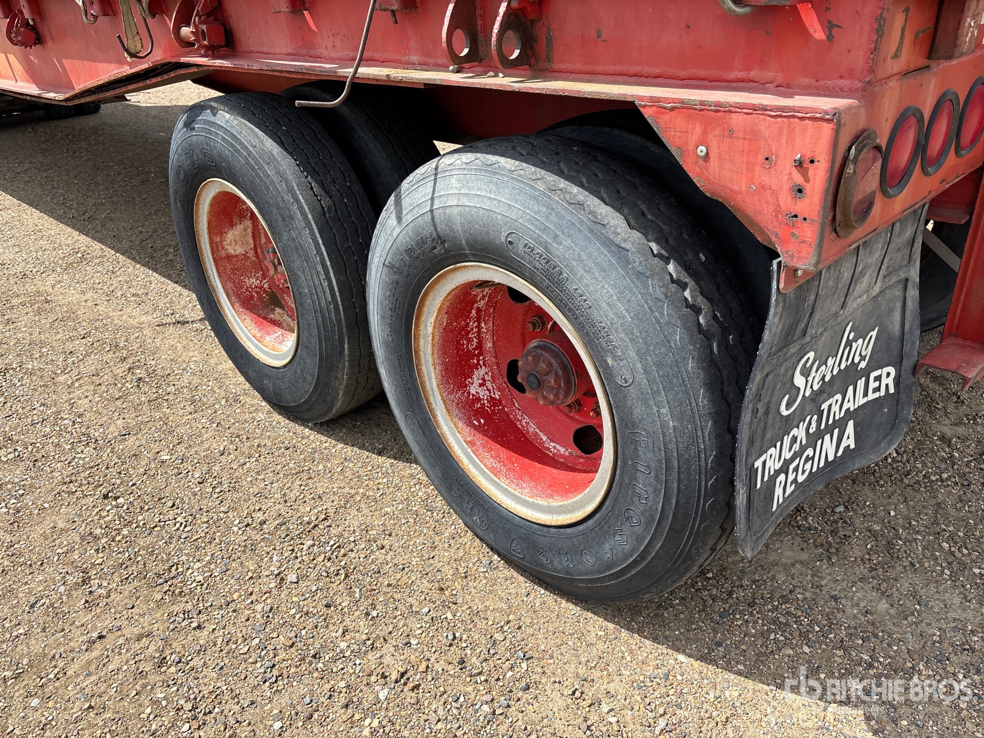 1970 Fruehauf 40 ft T/A Sprayer Nurse