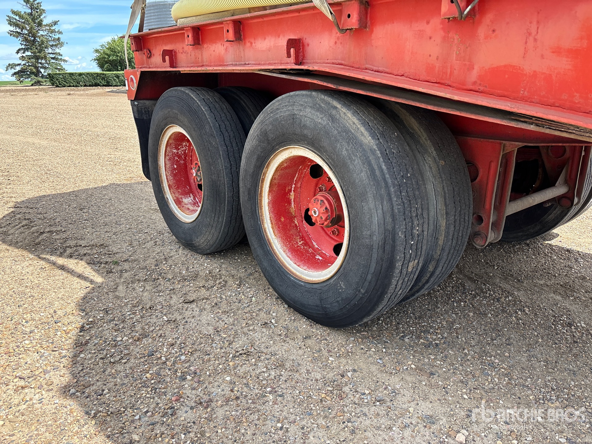 1970 Fruehauf 40 ft T/A Sprayer Nurse