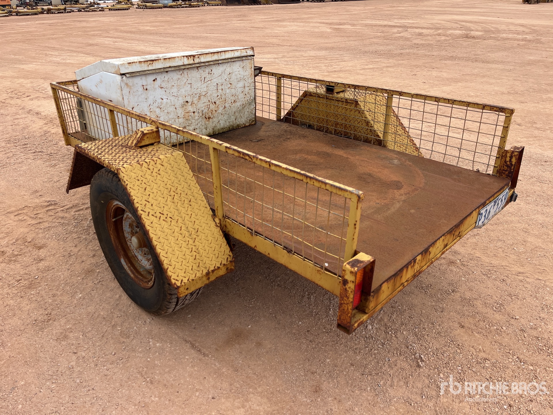 General Appearance with Picture, Right Rear Corner