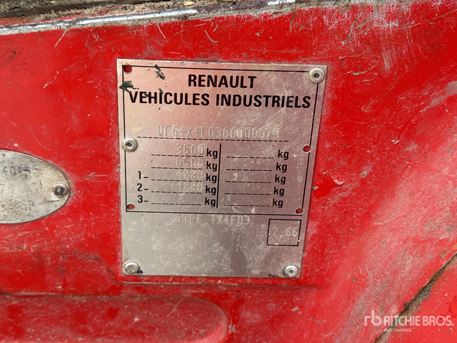 1993 Renault FO332N