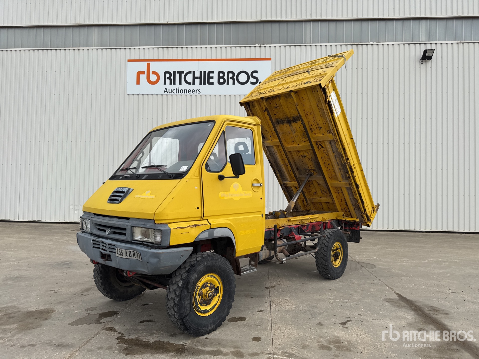 1993 Renault FO332N