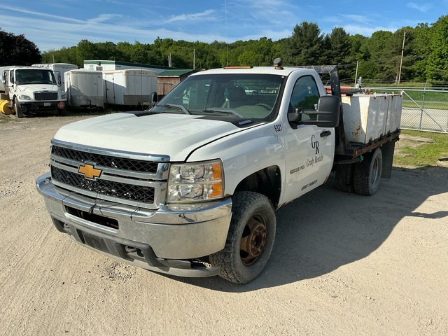 2012 Chevrolet Silverado 3500HD 4x4 Flatbed Truck