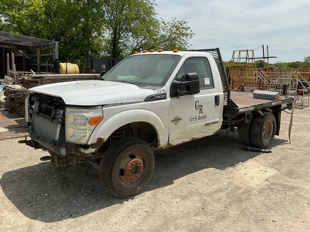 2014 Ford F-350 XL 4x4 Flatbed Truck (Inoperable)