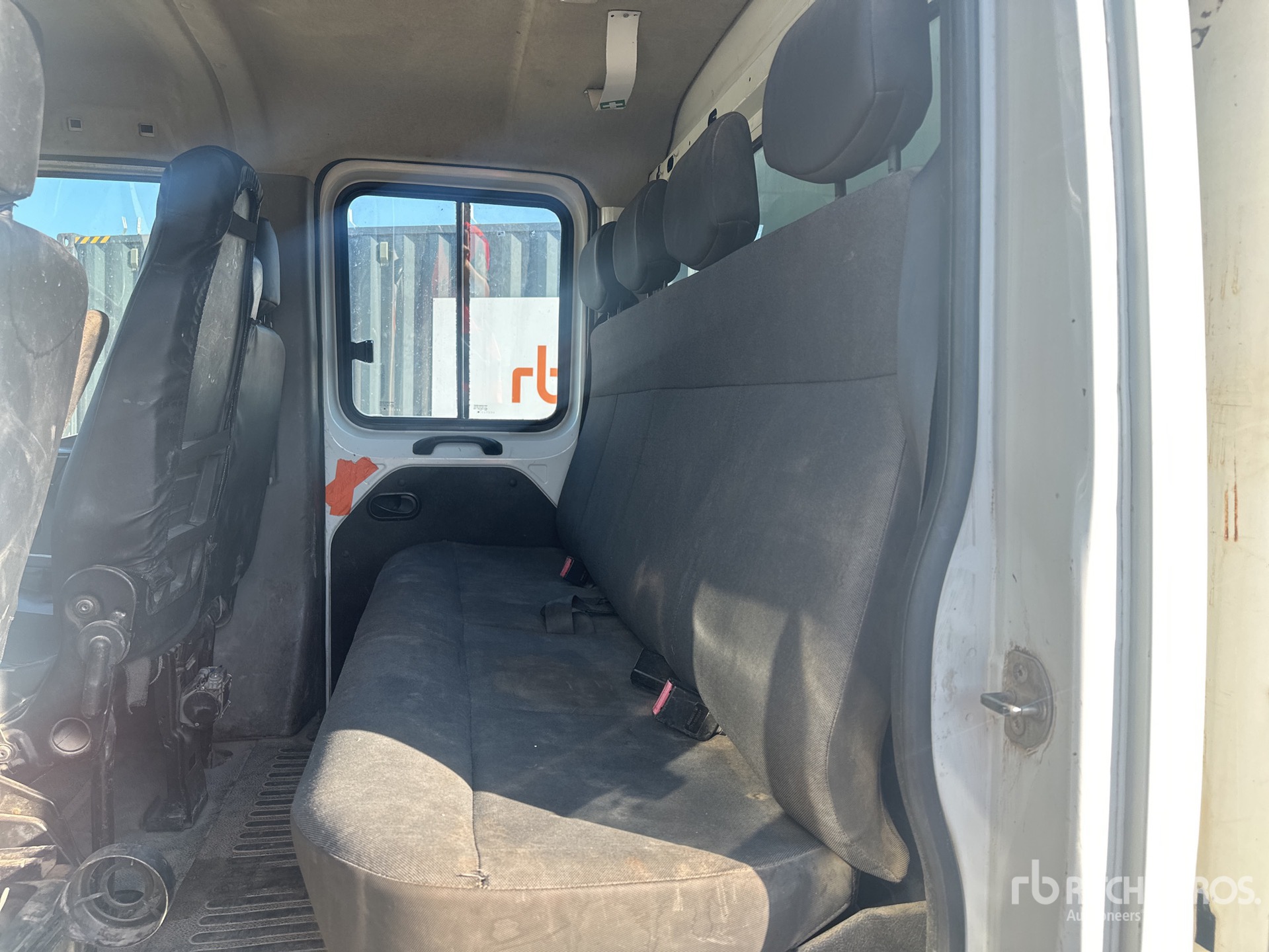 Photo of a 2012 Renault MASTER 35.100