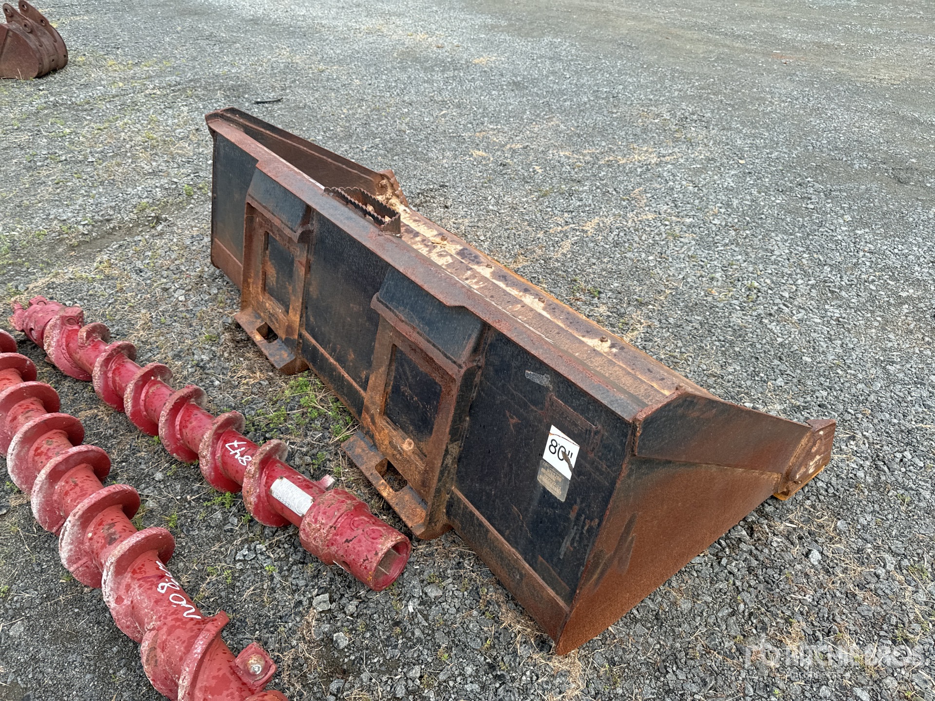 General Appearance with Picture, Right Rear Corner