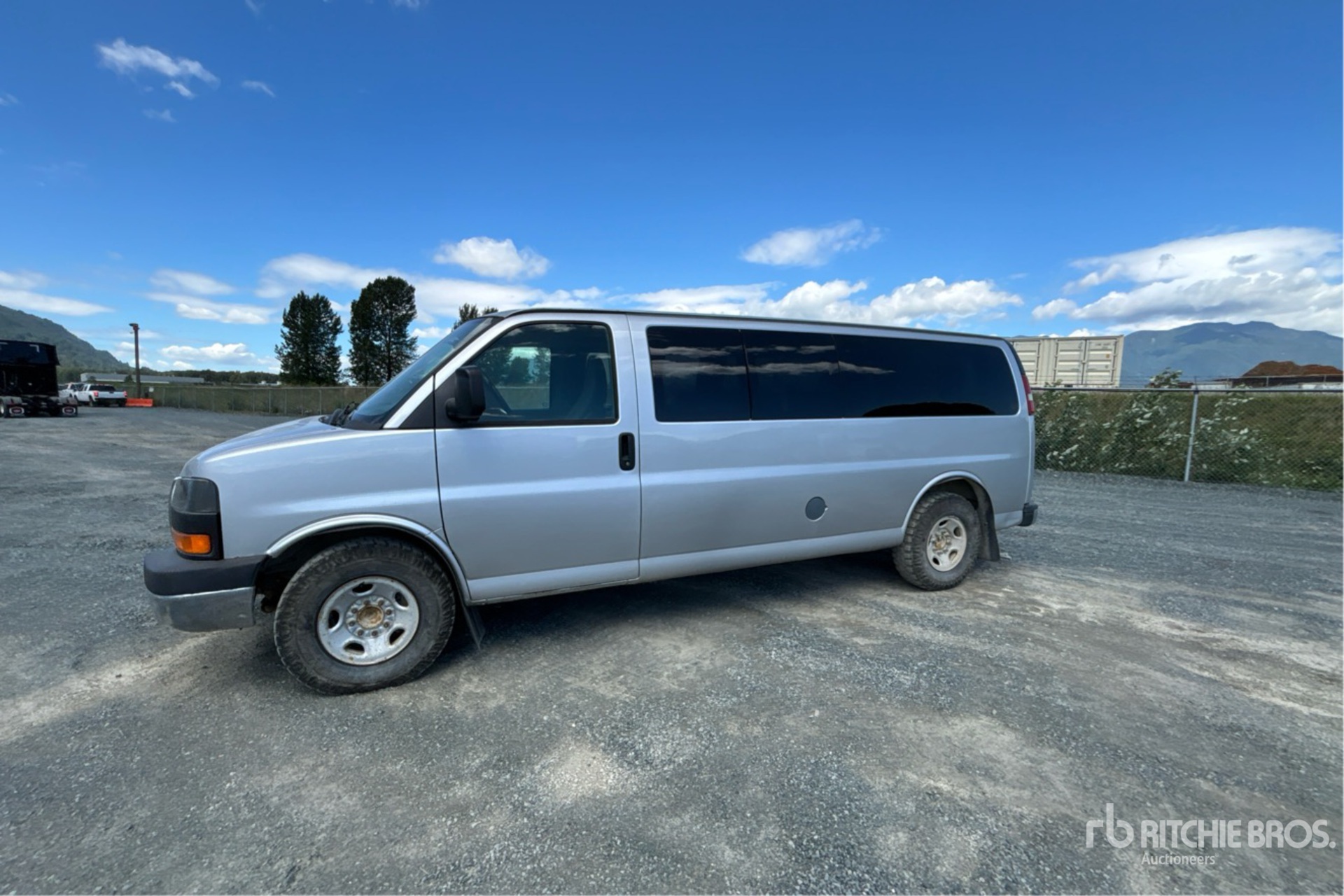 General Appearance with Picture, Left Front Corner