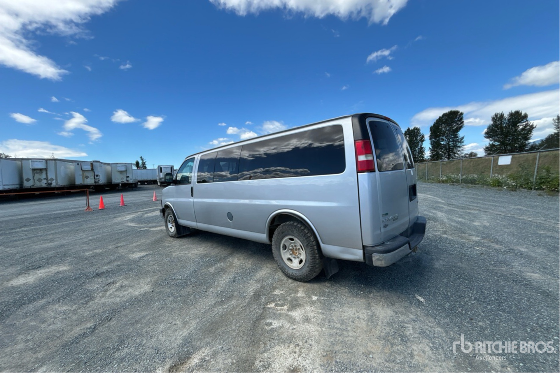 General Appearance with Picture, Left Rear Corner