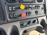 Cab with Control de Frenos
