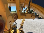 Hydraulics with Saddle Lock Pin