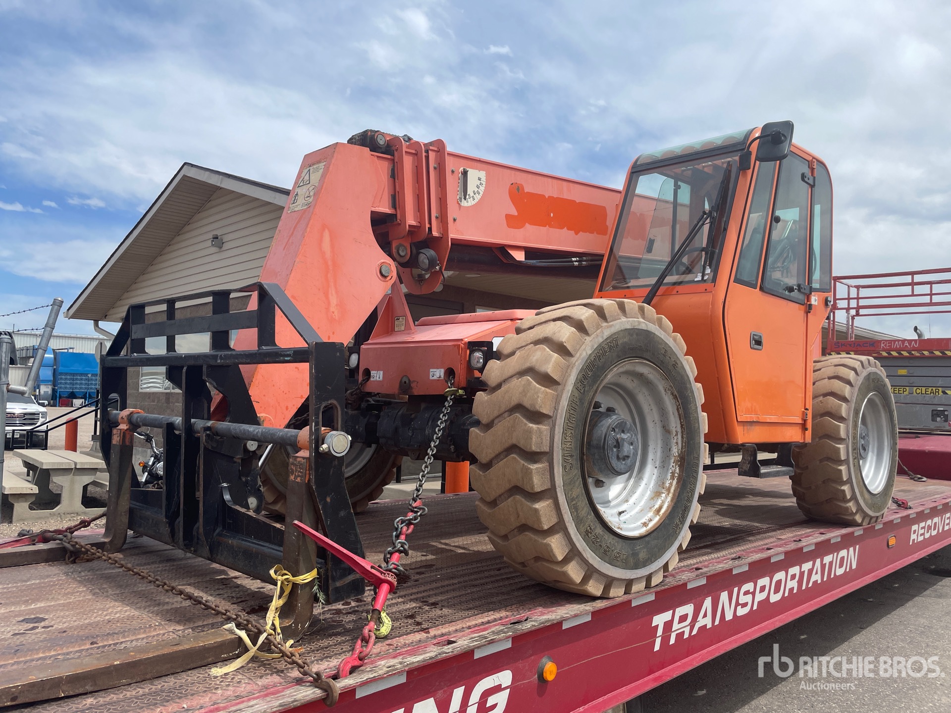 Photo of a 2014 JLG 8042