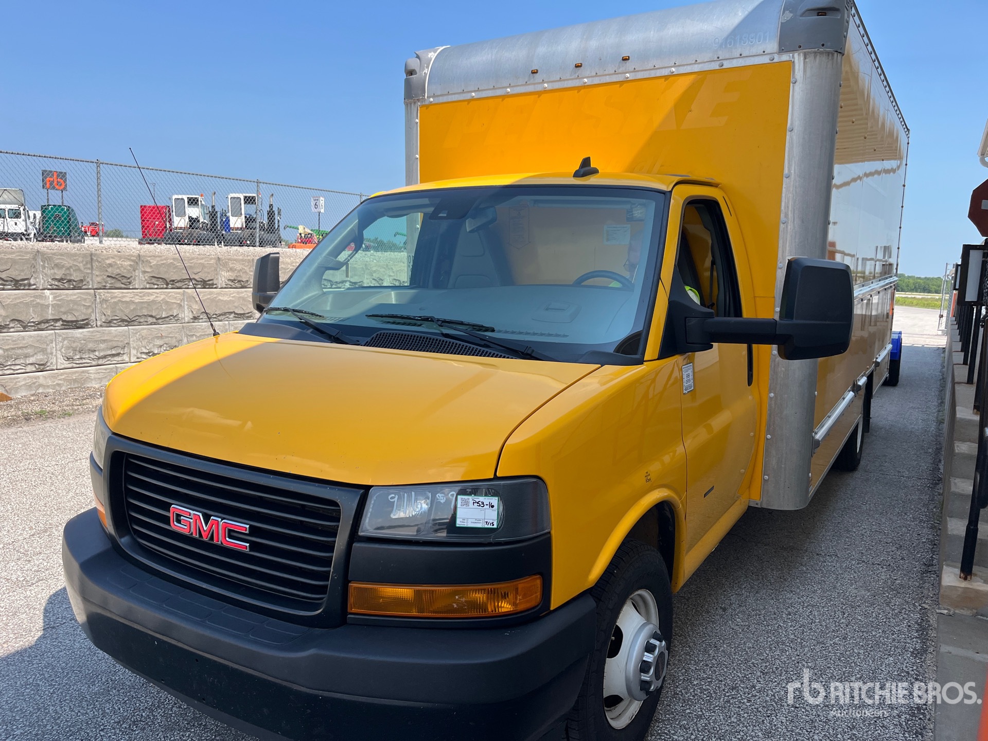Photo of a 2021 GMC SAVANA G3500