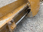 Hydraulics with Blade Side Shift Cylinders