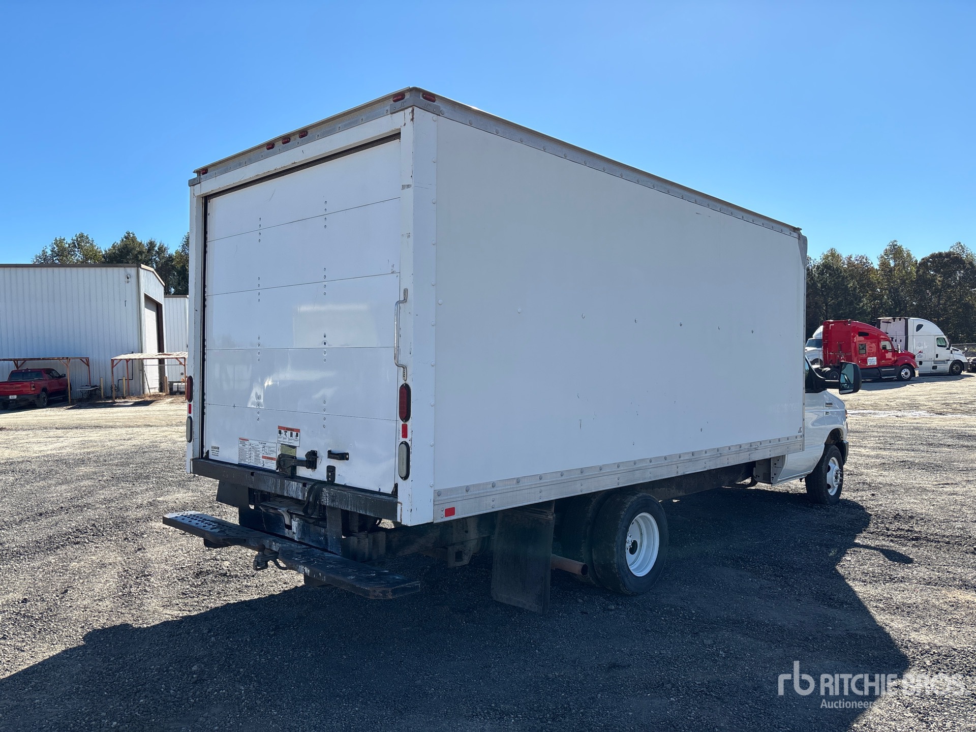 2014 Ford E-350