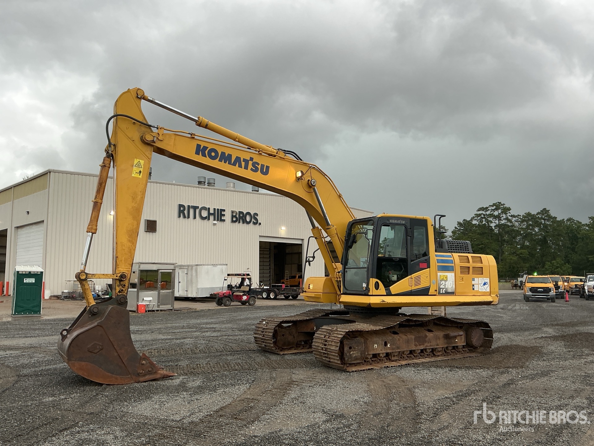 Photo of a 2016 Komatsu PC210LC-11