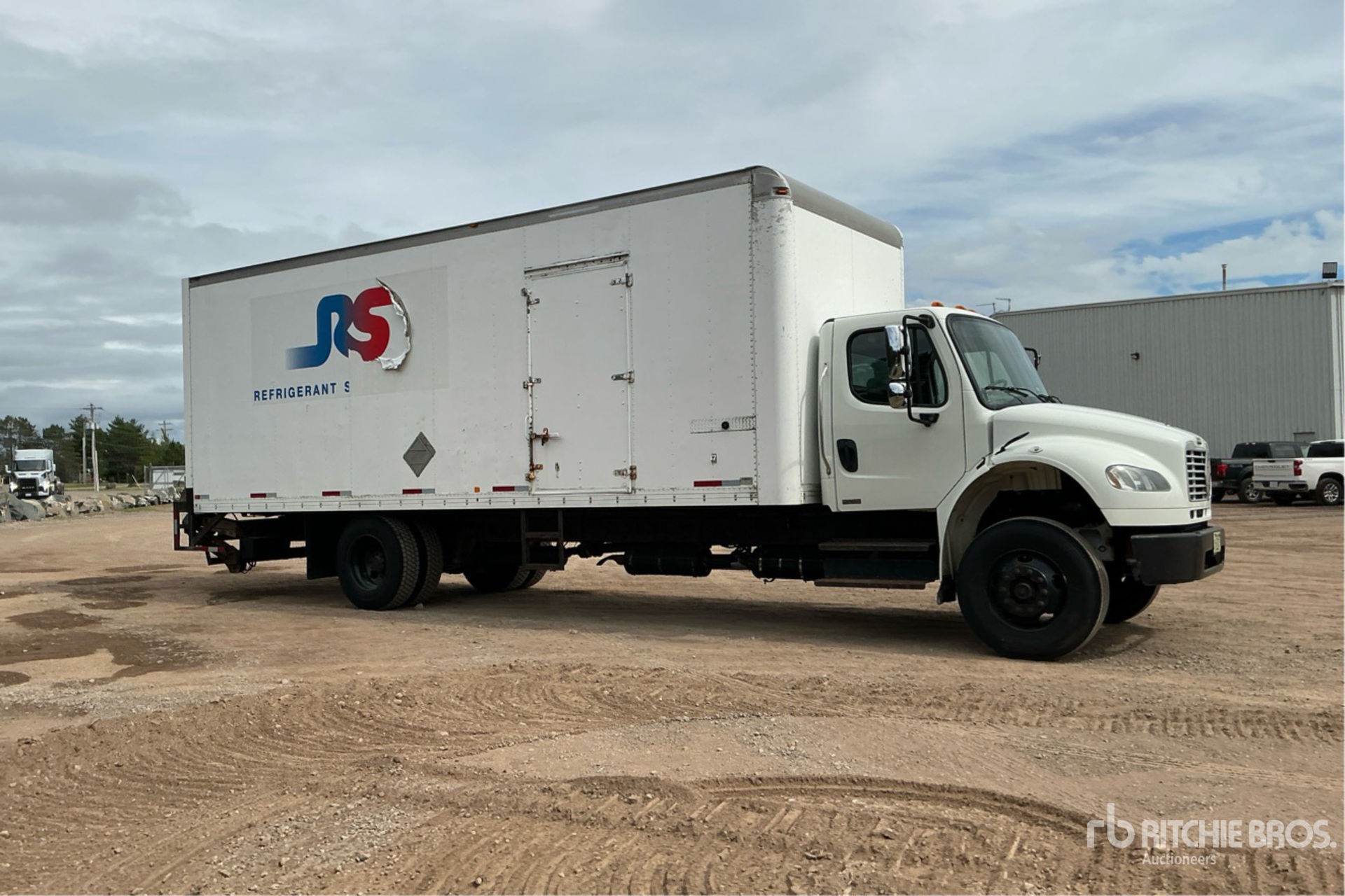2012 Freightliner M2 106