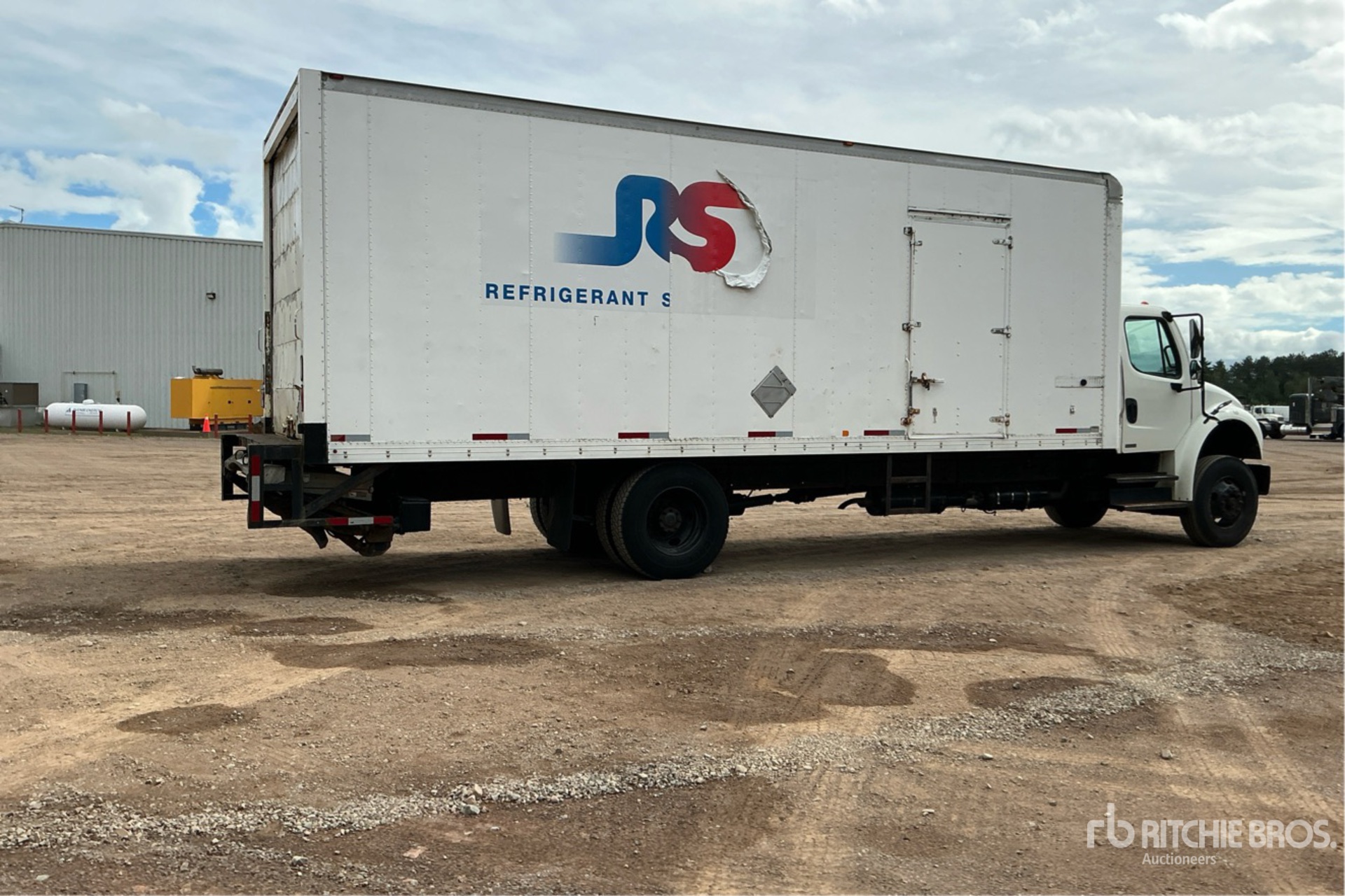 2012 Freightliner M2 106