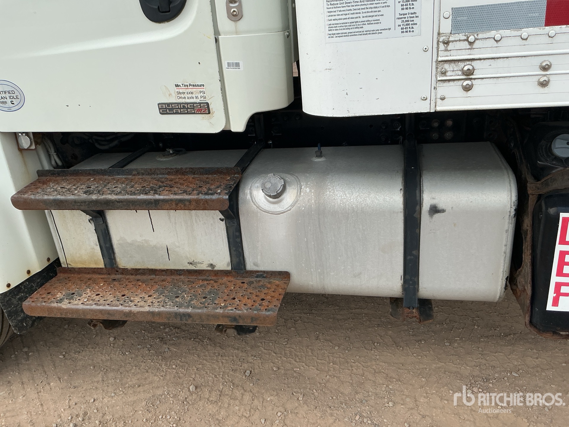 2012 Freightliner M2 106
