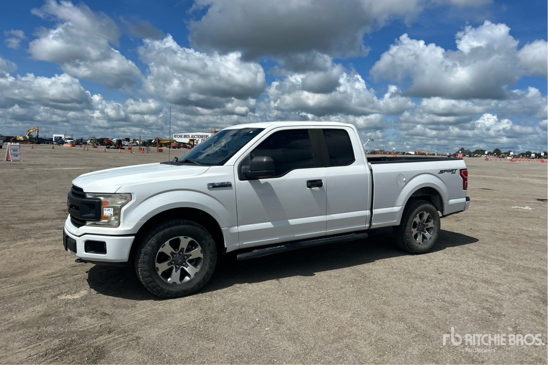 General Appearance with Picture, Left Front Corner