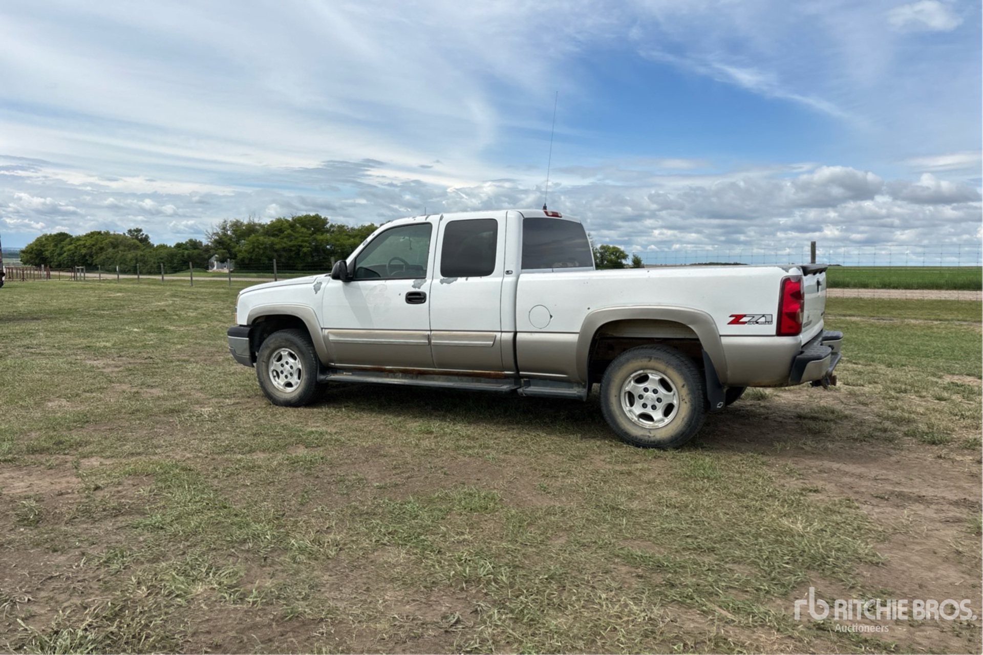 General Appearance with Picture, Left Rear Corner