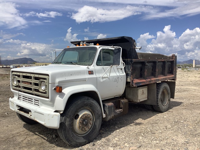 1984 GMC C7000 4x2 S/A Dump Truck
