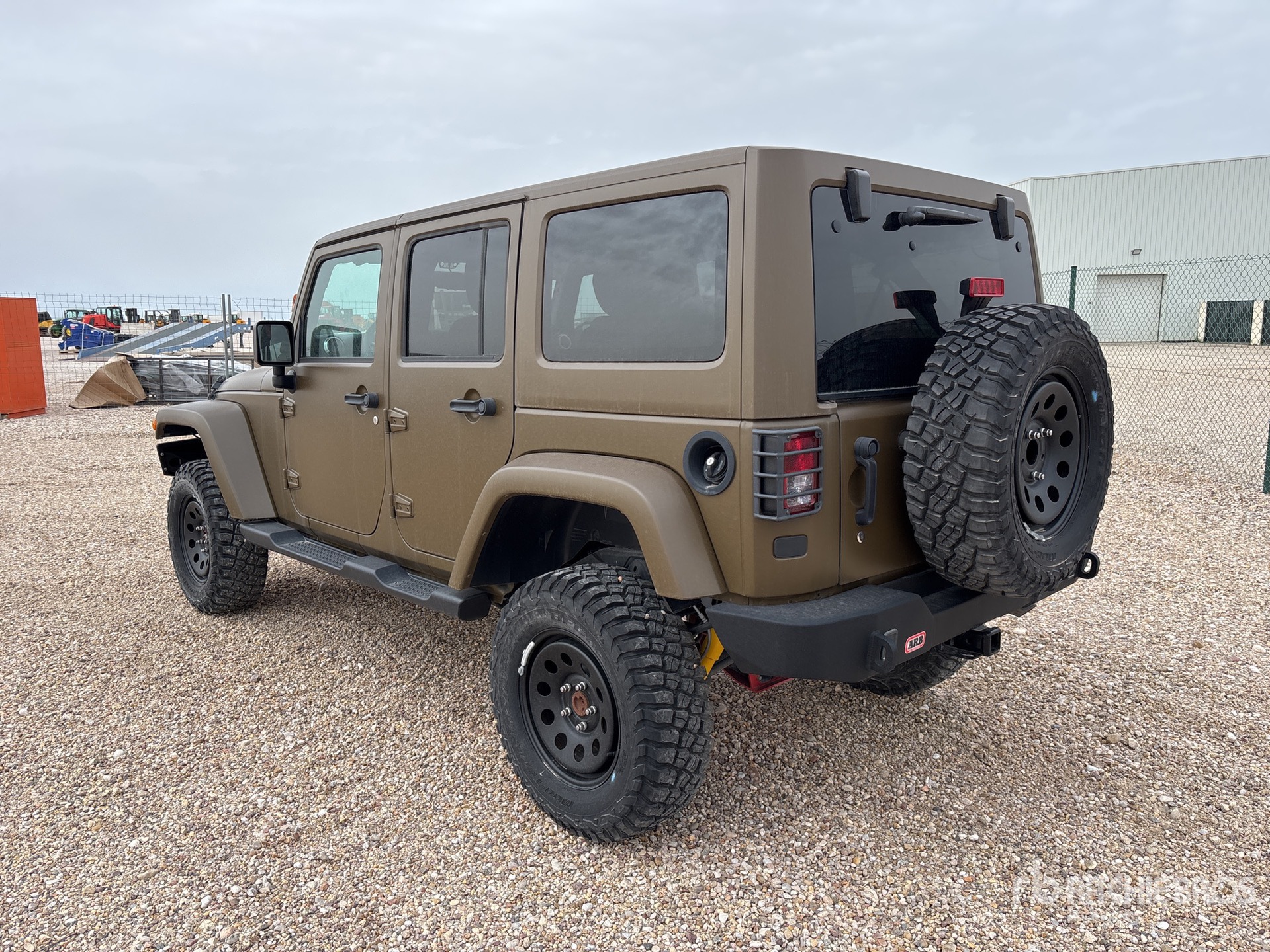 General Appearance with Picture, Right Front Corner