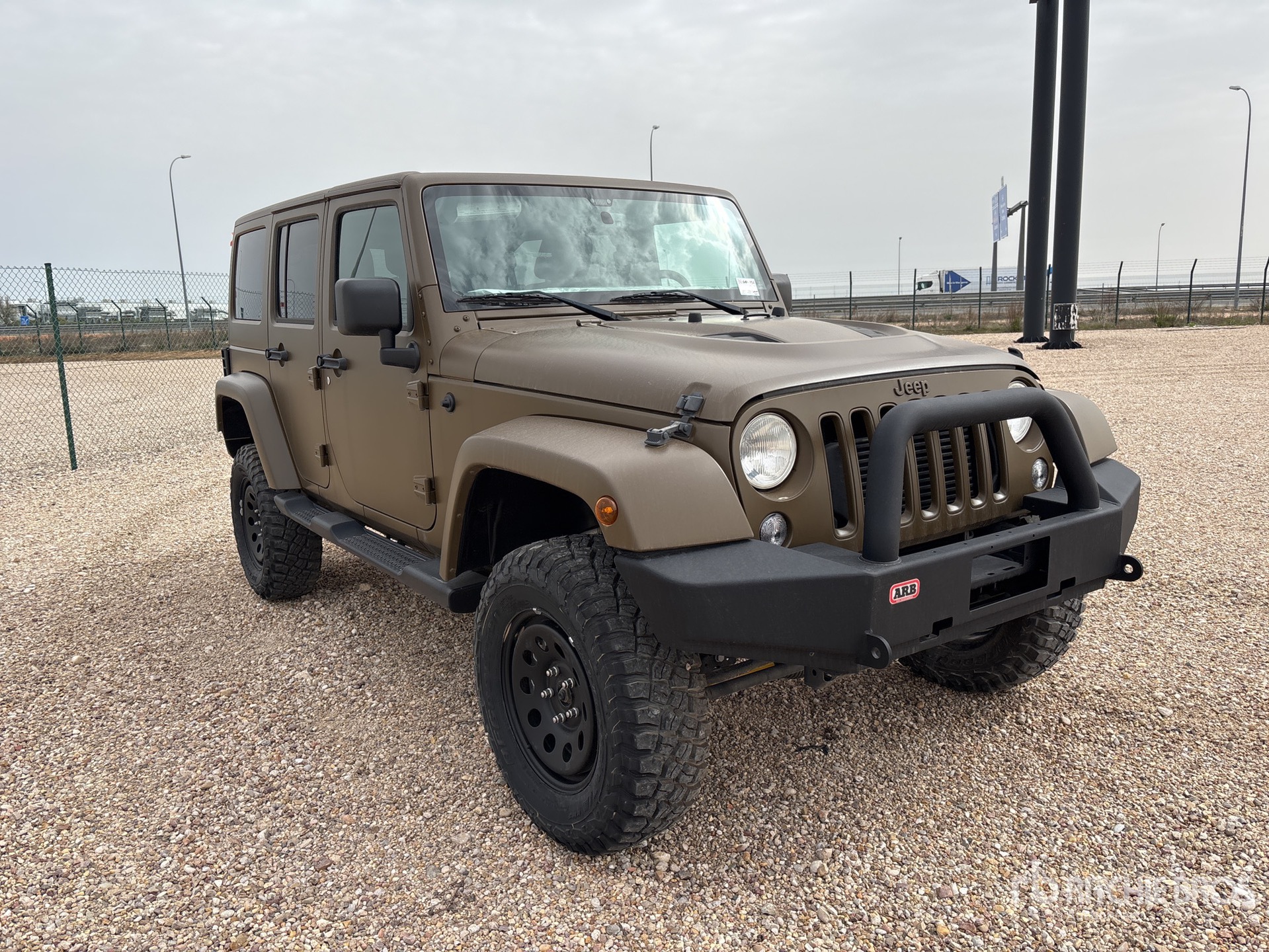 General Appearance with Picture, Left Rear Corner