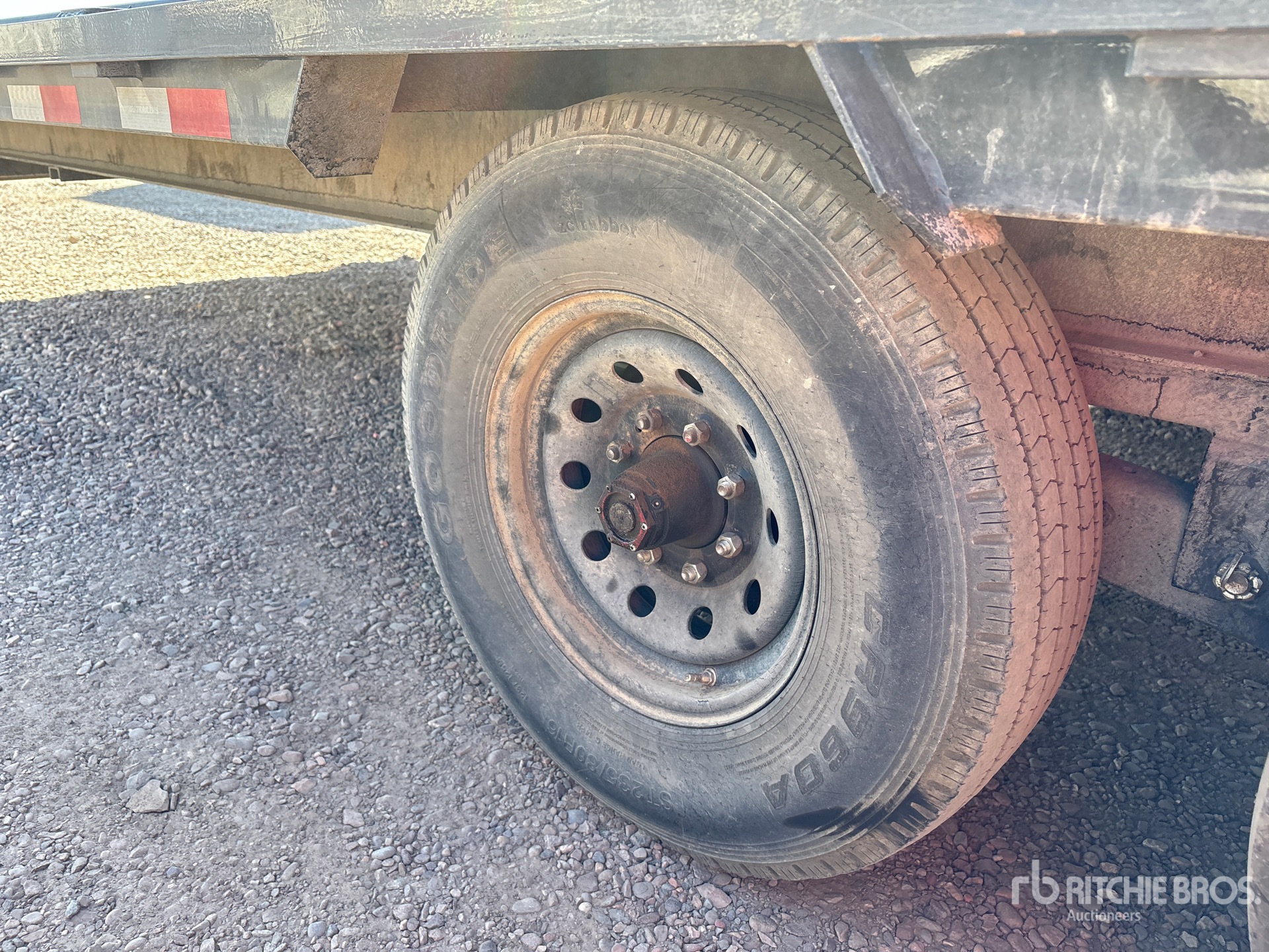 2025 Pj Trailers LX402