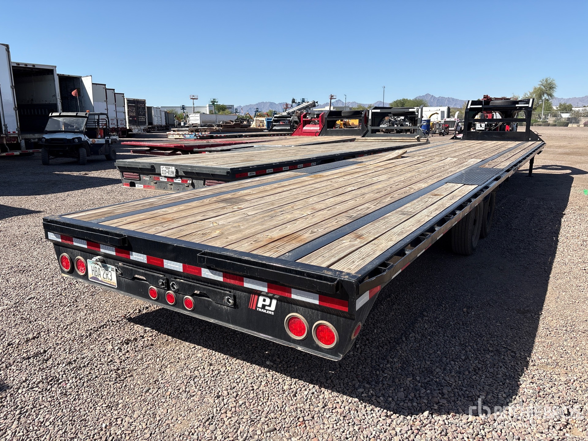 2025 Pj Trailers LX402
