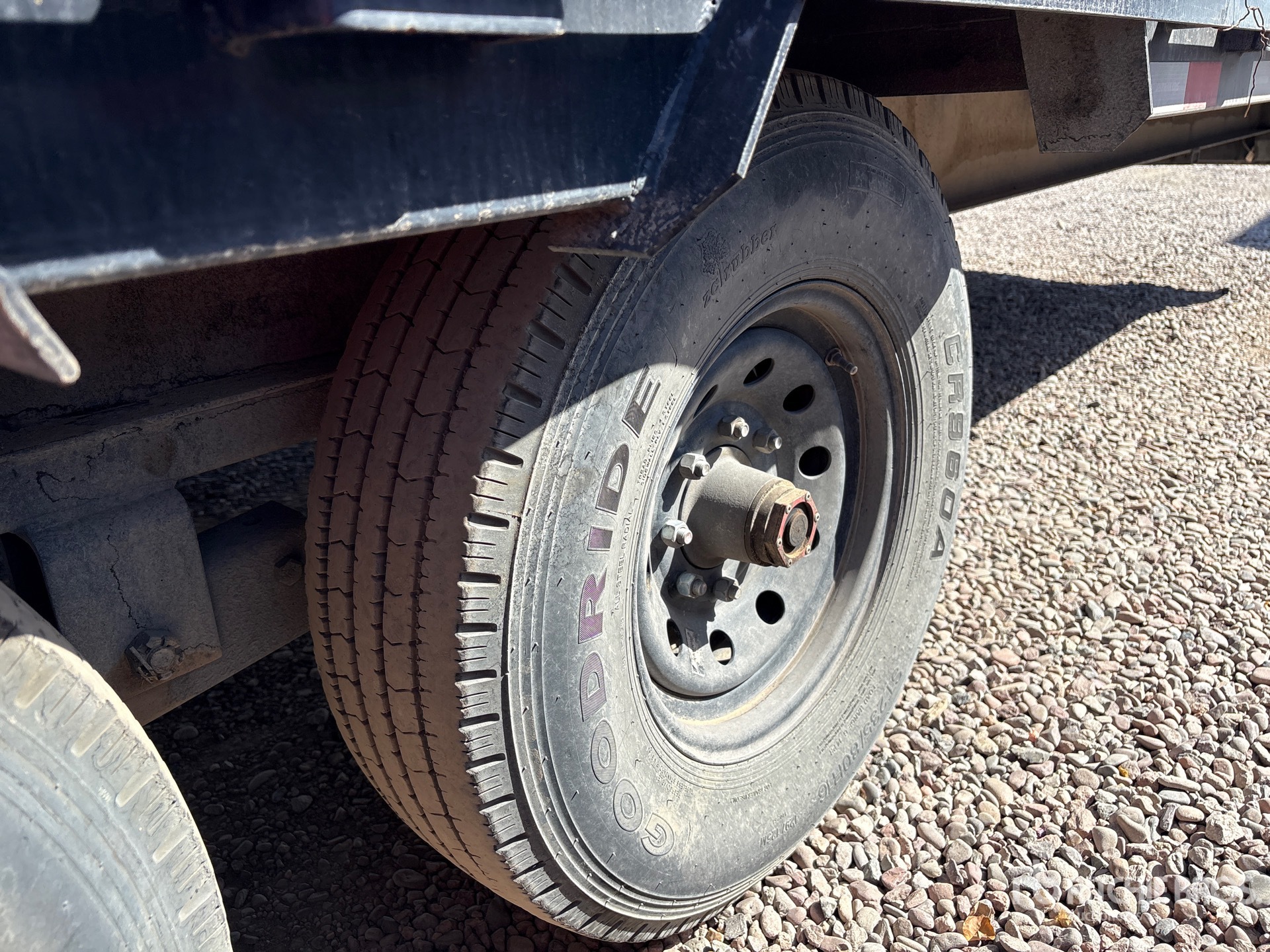 2025 Pj Trailers LX402